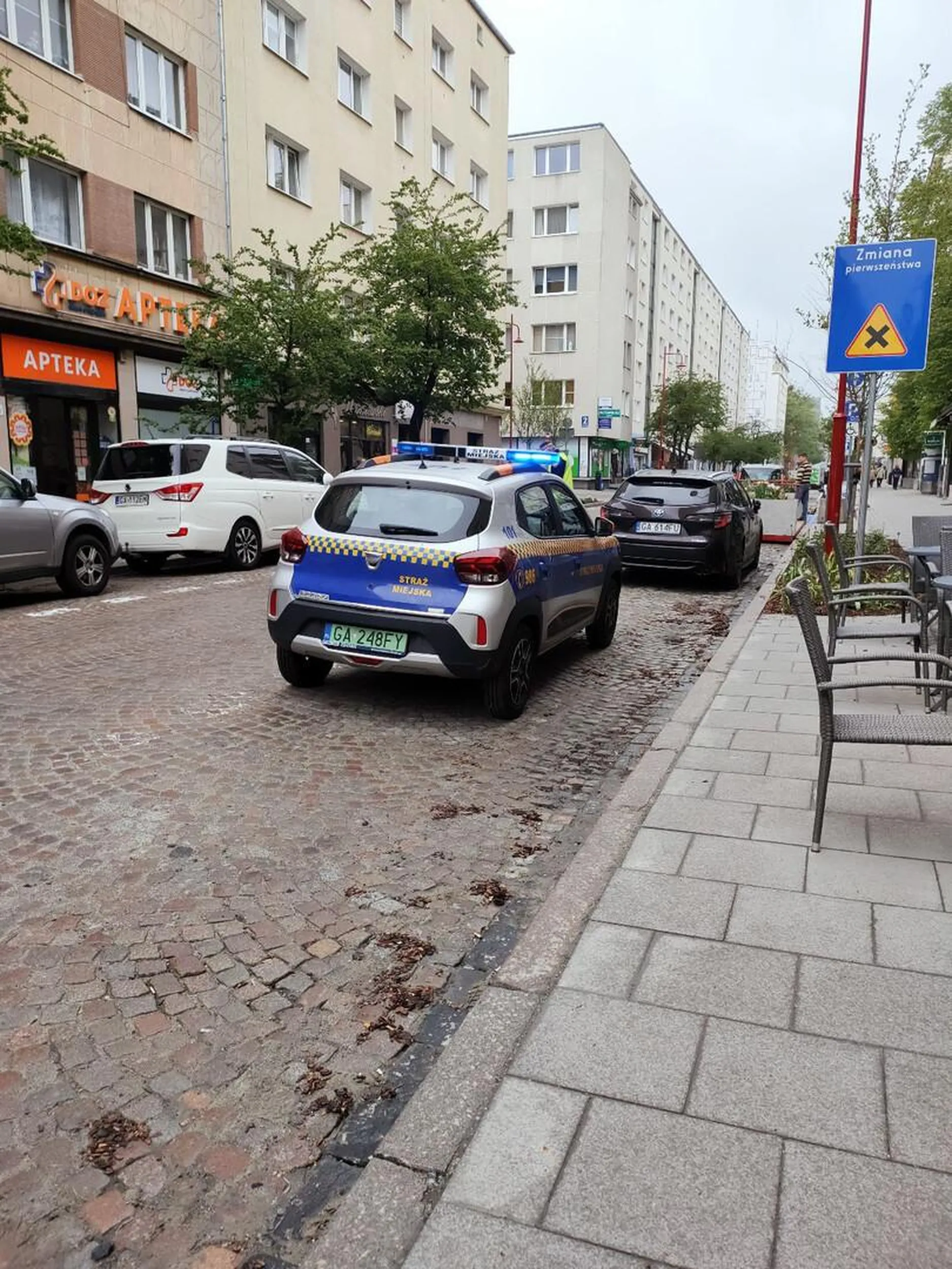 Skutki parkowania na zakazie w centrum Gdyni
