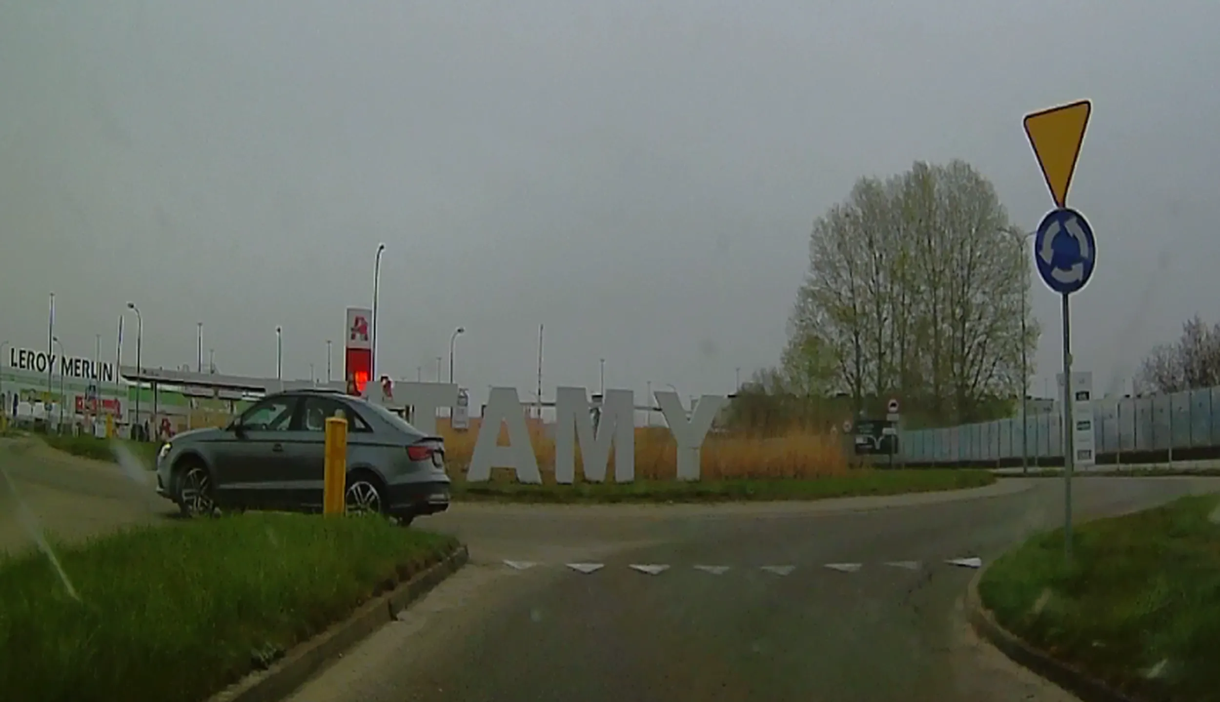 A po rondach jeżdżę pod prąd...