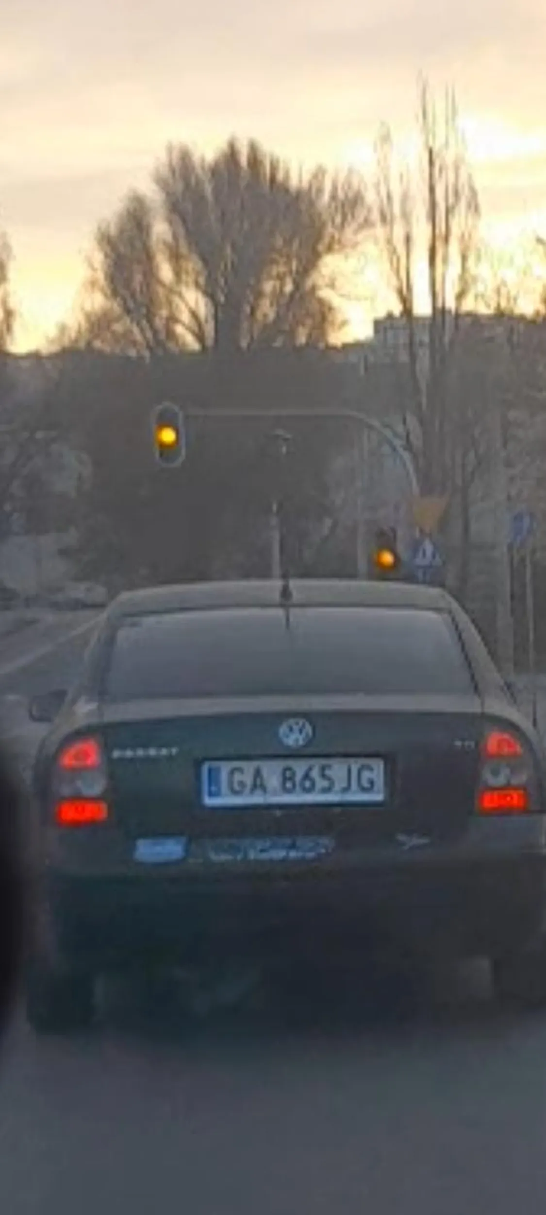 Naucz się babo jeździć I za zacznij używać kierunków