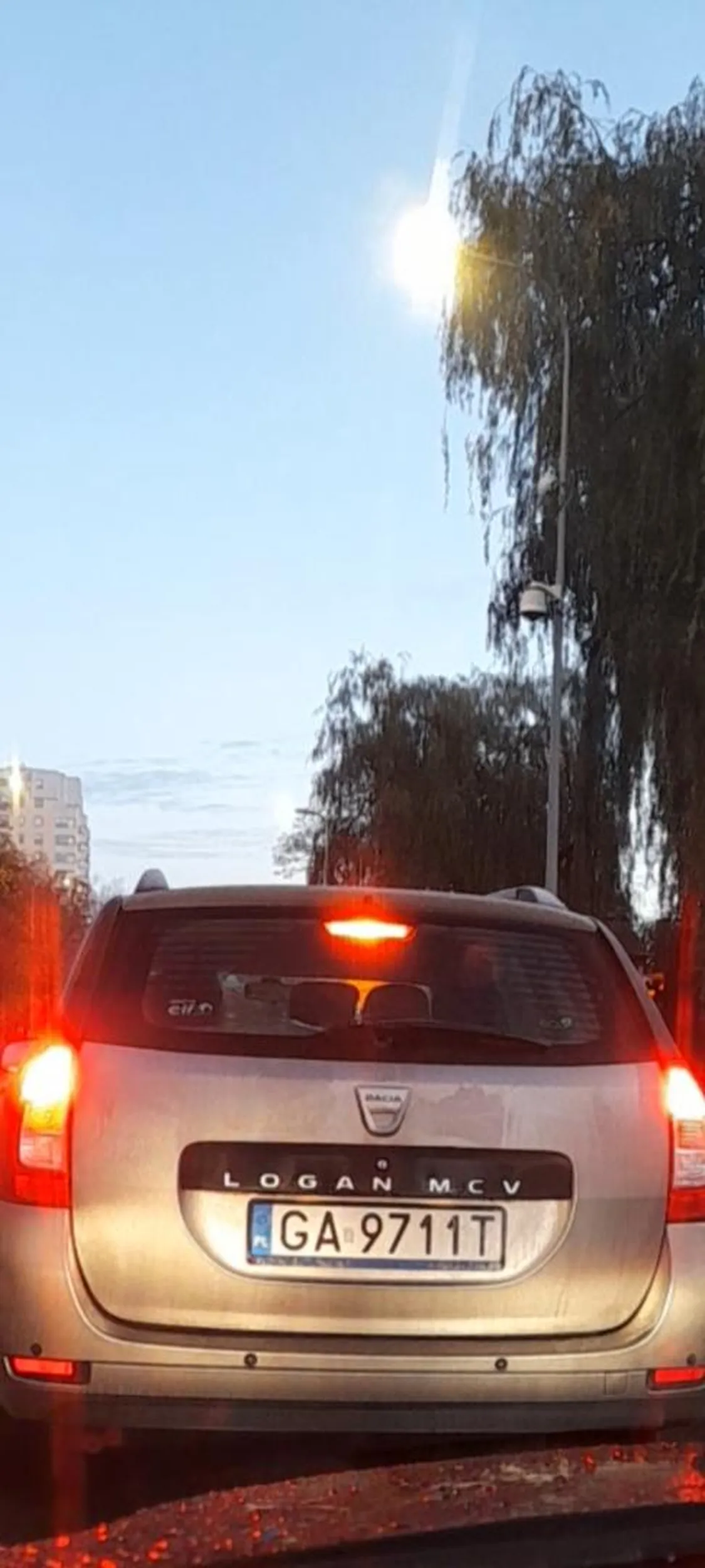 Blondi naucz się jeździć  I nie wymuszać