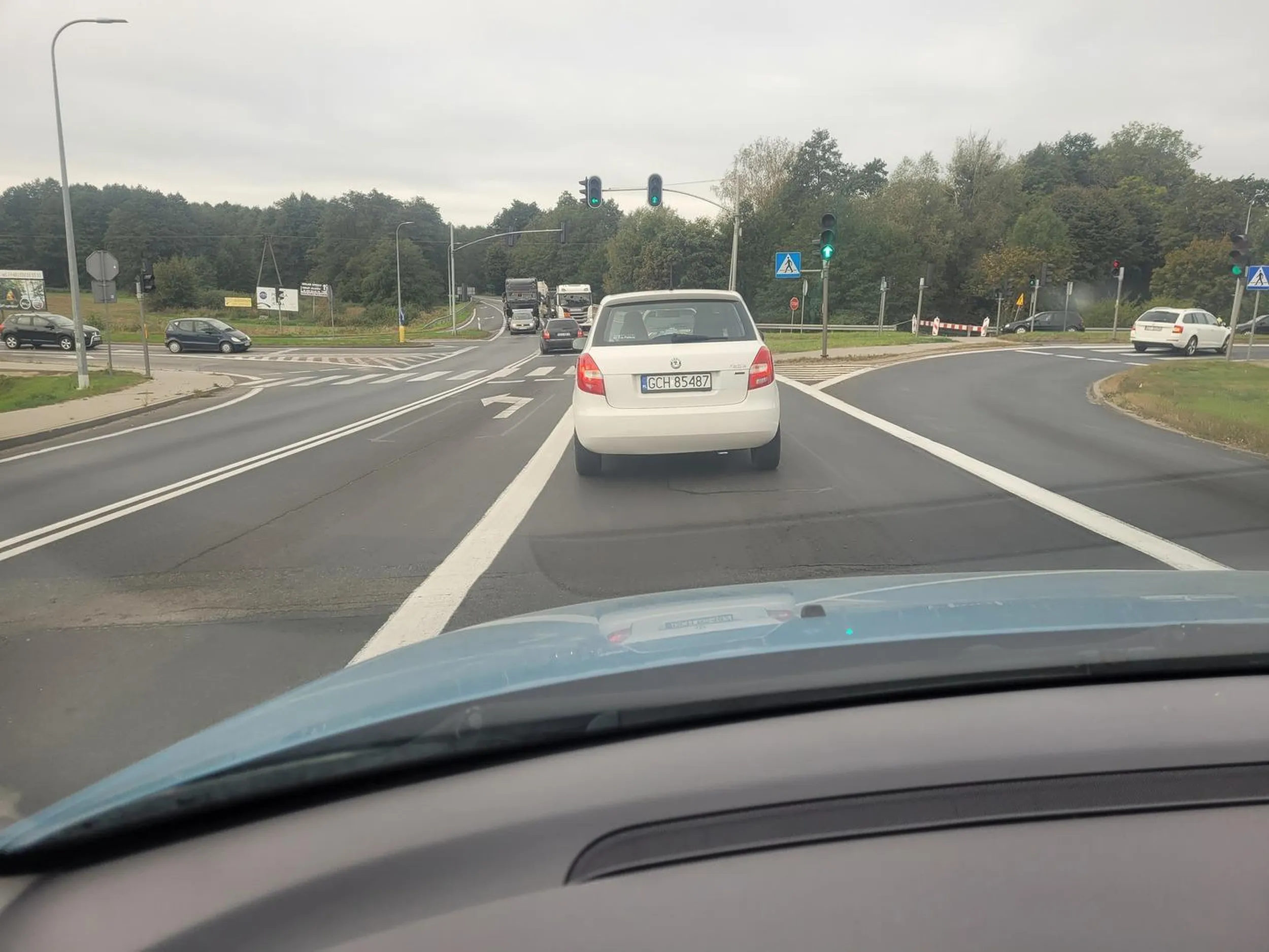 Nagminne wyprzedzanie na podwójnej ciągłej i na "trzeciego", potęcjalny morderca!