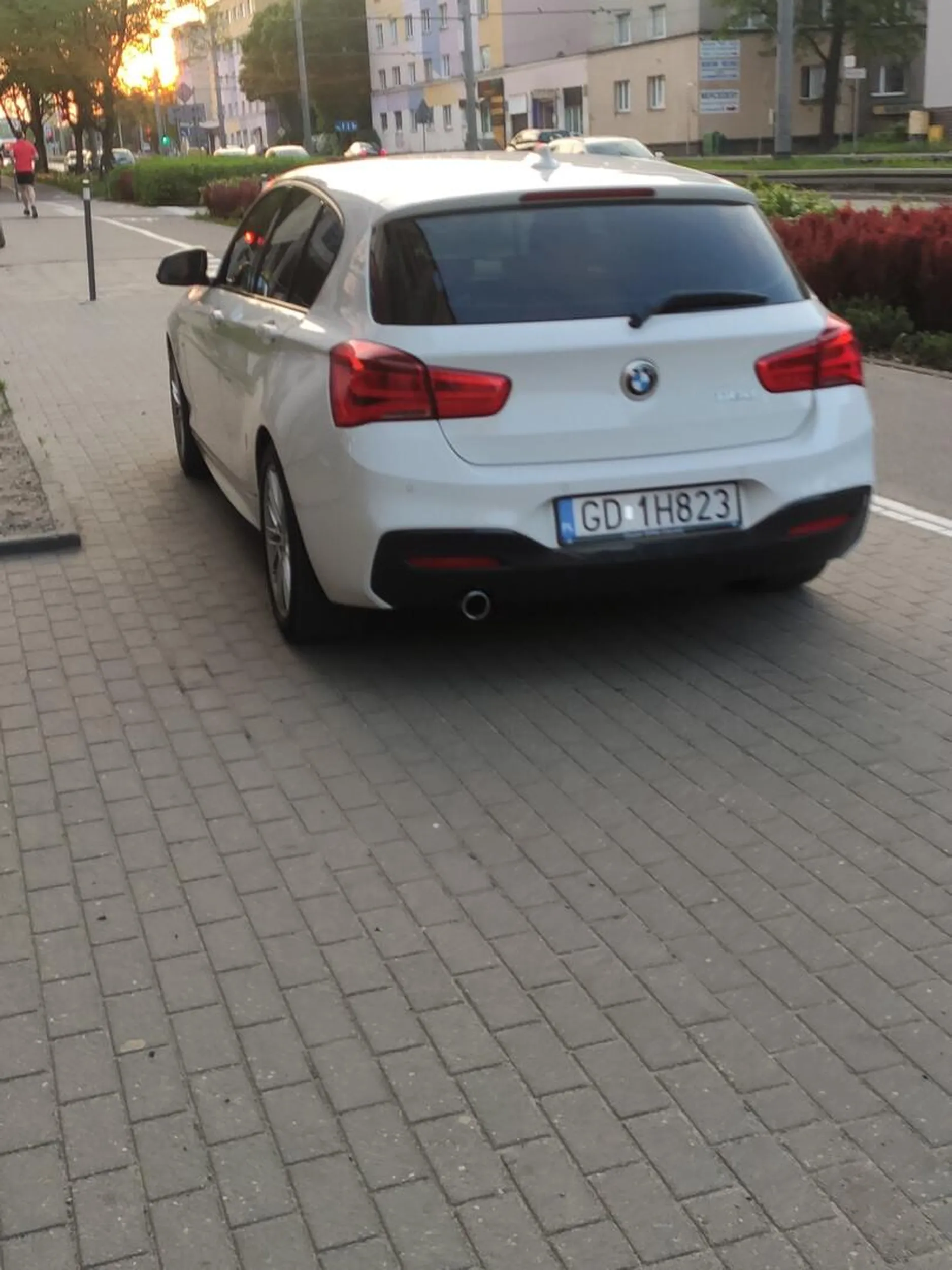 Władczyni chodników i ścieżek rowerowych