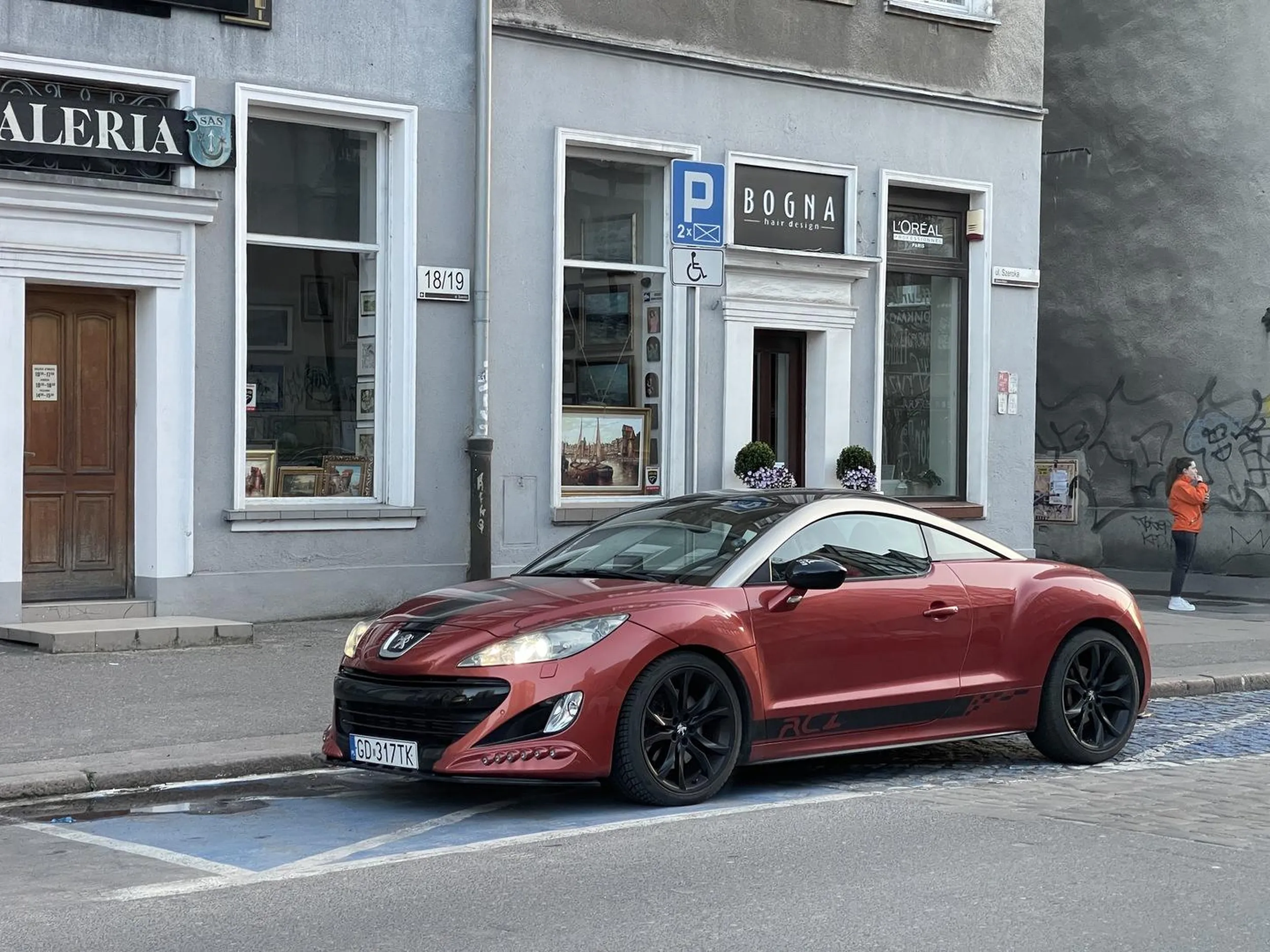 Bogaty to może i na miejscu dla niepełnosprawnych sobie postać. Biedni muszą szukać dalej.