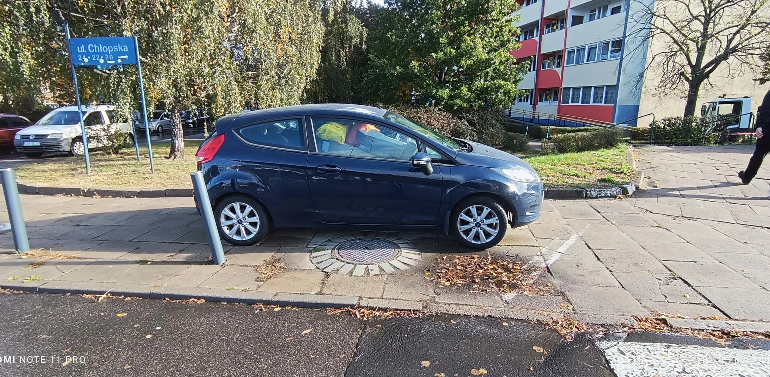 Tymczasem na przymorskim chodniku