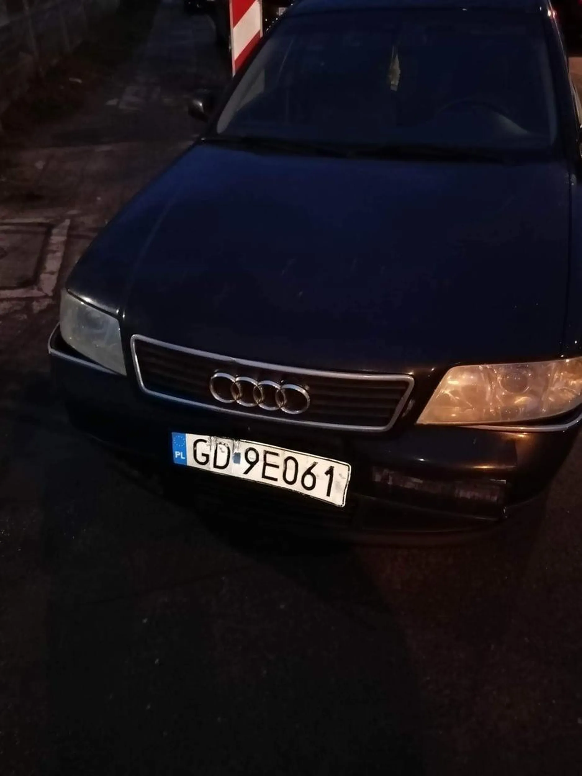 Jeździ po Łąkowej i okolicach samochodem pod wpływem alkoholu u stwarza poważne niebezpieczeństwo w ruchu lądowym powietrznym i wodnym a to są efekty jego działań