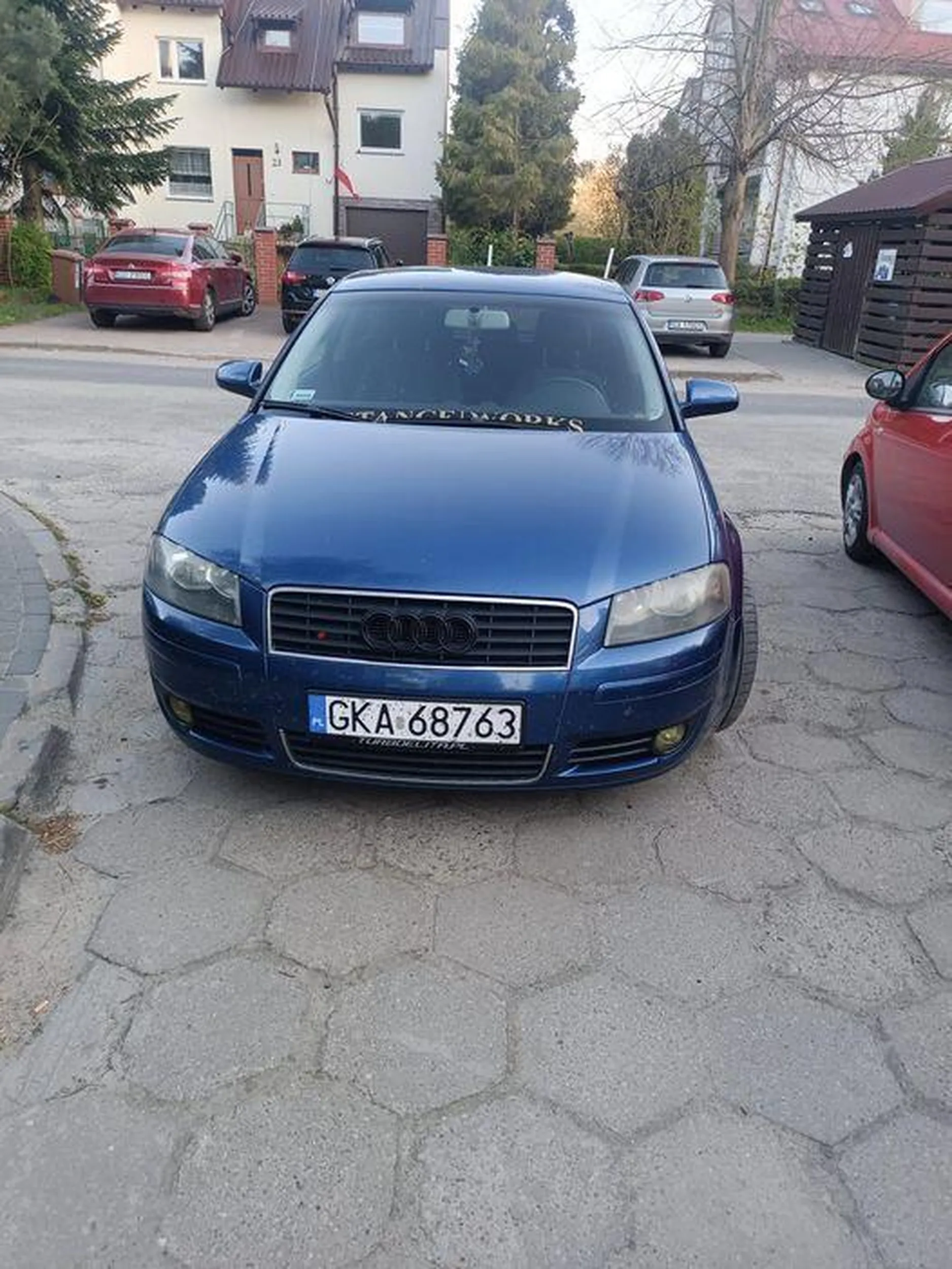 Pajac, ktory nie potrafi parkowac.