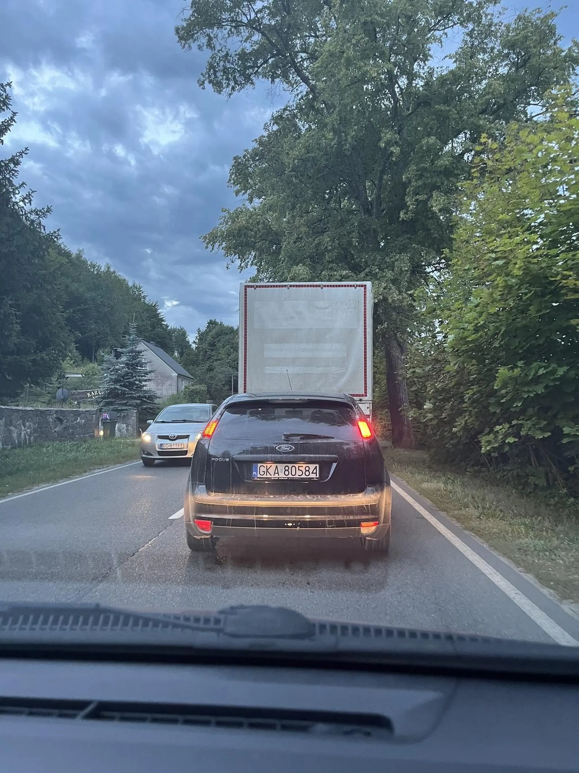 prostak na drodze, radzę się aż tak nie spieszyć ;)