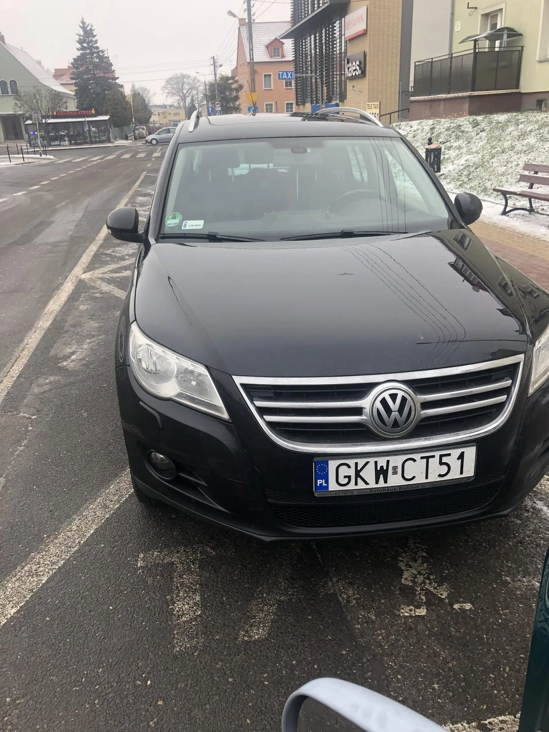 Parkuje na postoju taxi, a gdzie kogut? Nie słyszałam, żeby ktoś nowy do nas dołączył
