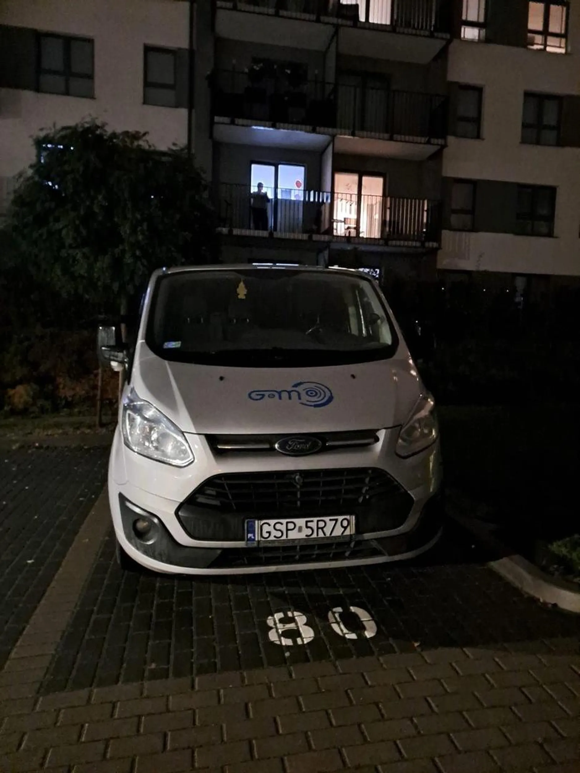 Ktoś kolejny raz zajął miejsce parkingowe nr 80 - proszę o przeparkowanie ?