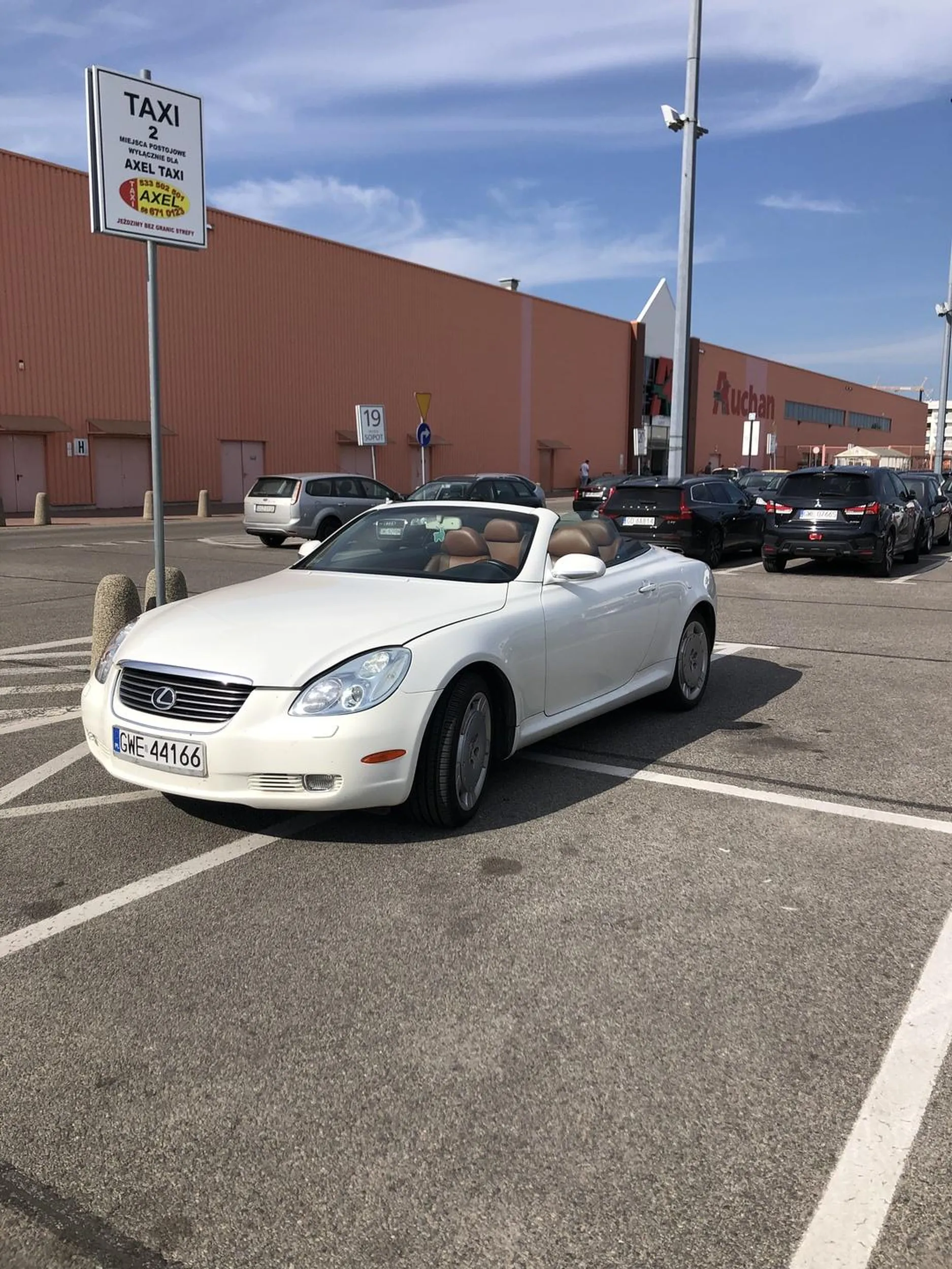 Zaparkowanie na 4 miejscach to jest jednak wyczyn