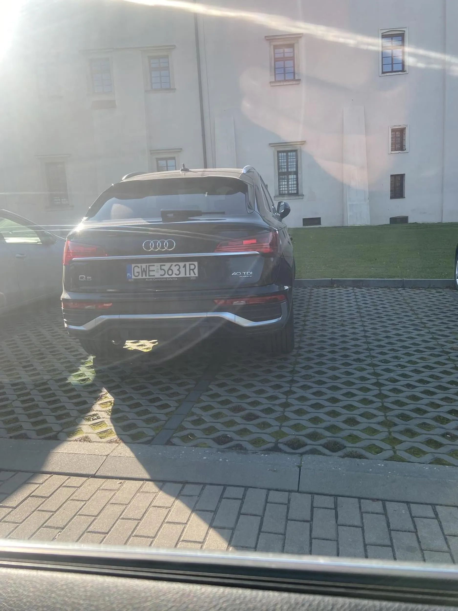 Jedno miejsce za mało