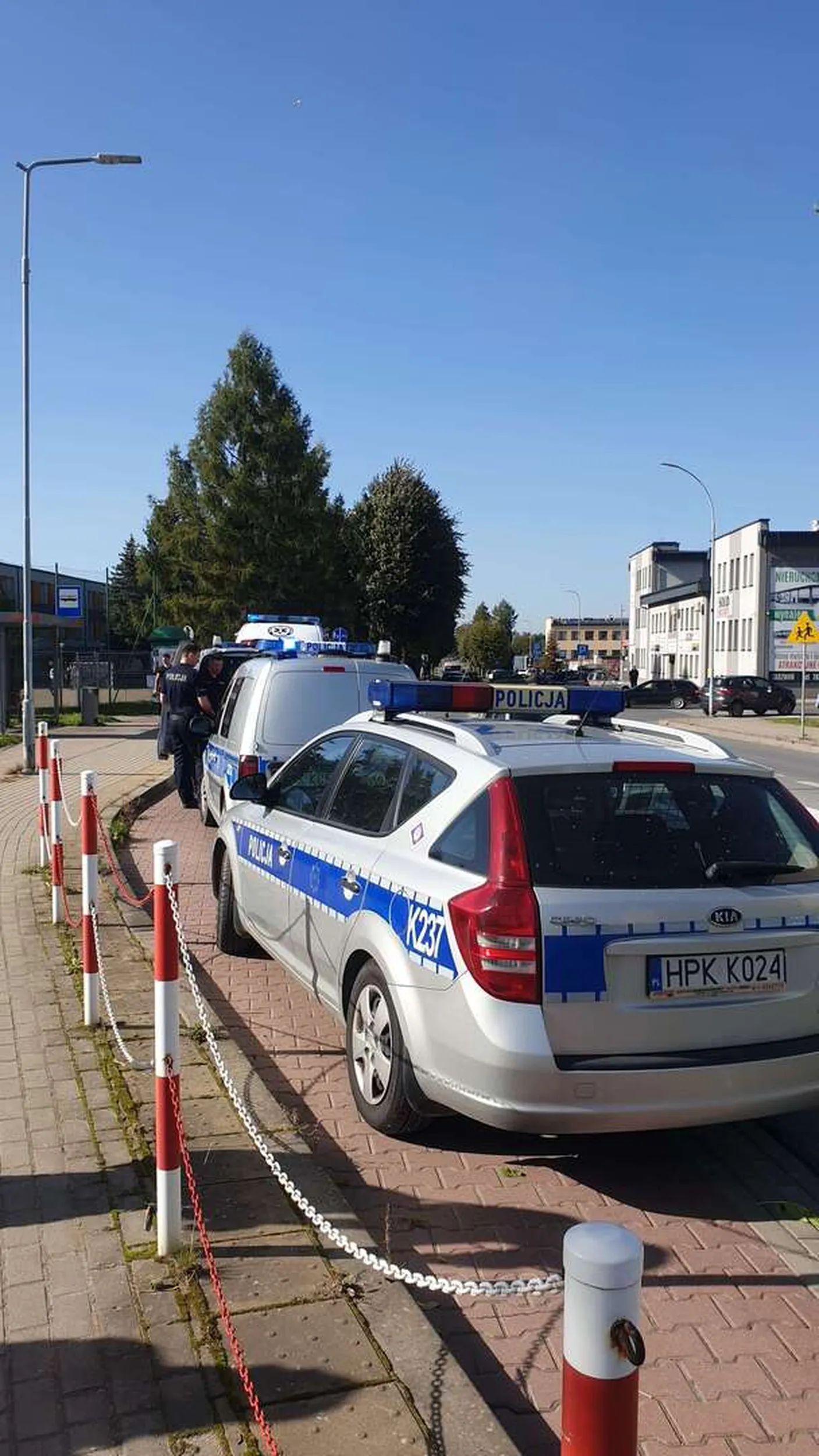 parkowanie na przystanku autobusowym i to na dodatek pod prąd