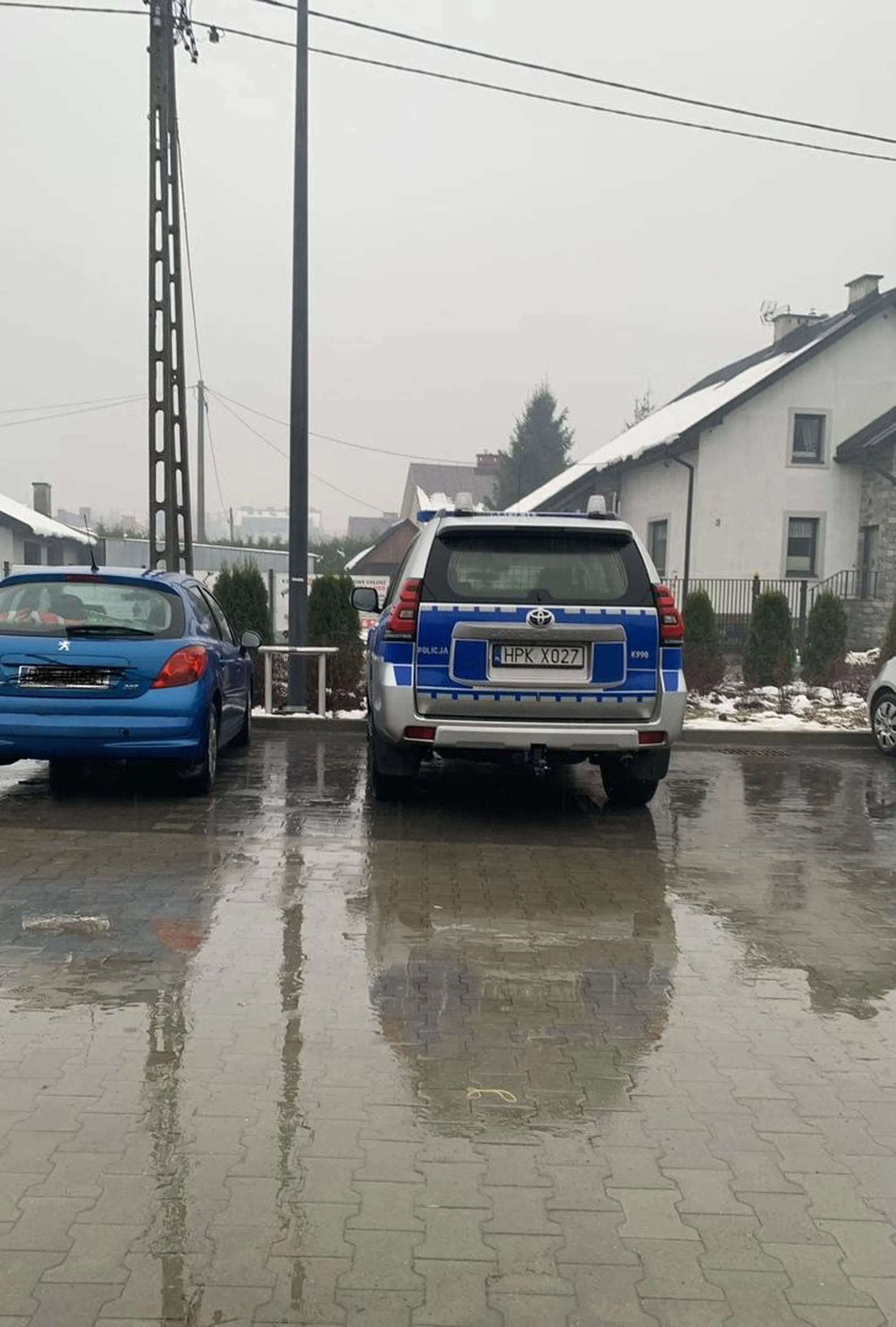 Najpierw sami się nauczcie parkować zamiast wystawiani mandatów za złe parkowanie.