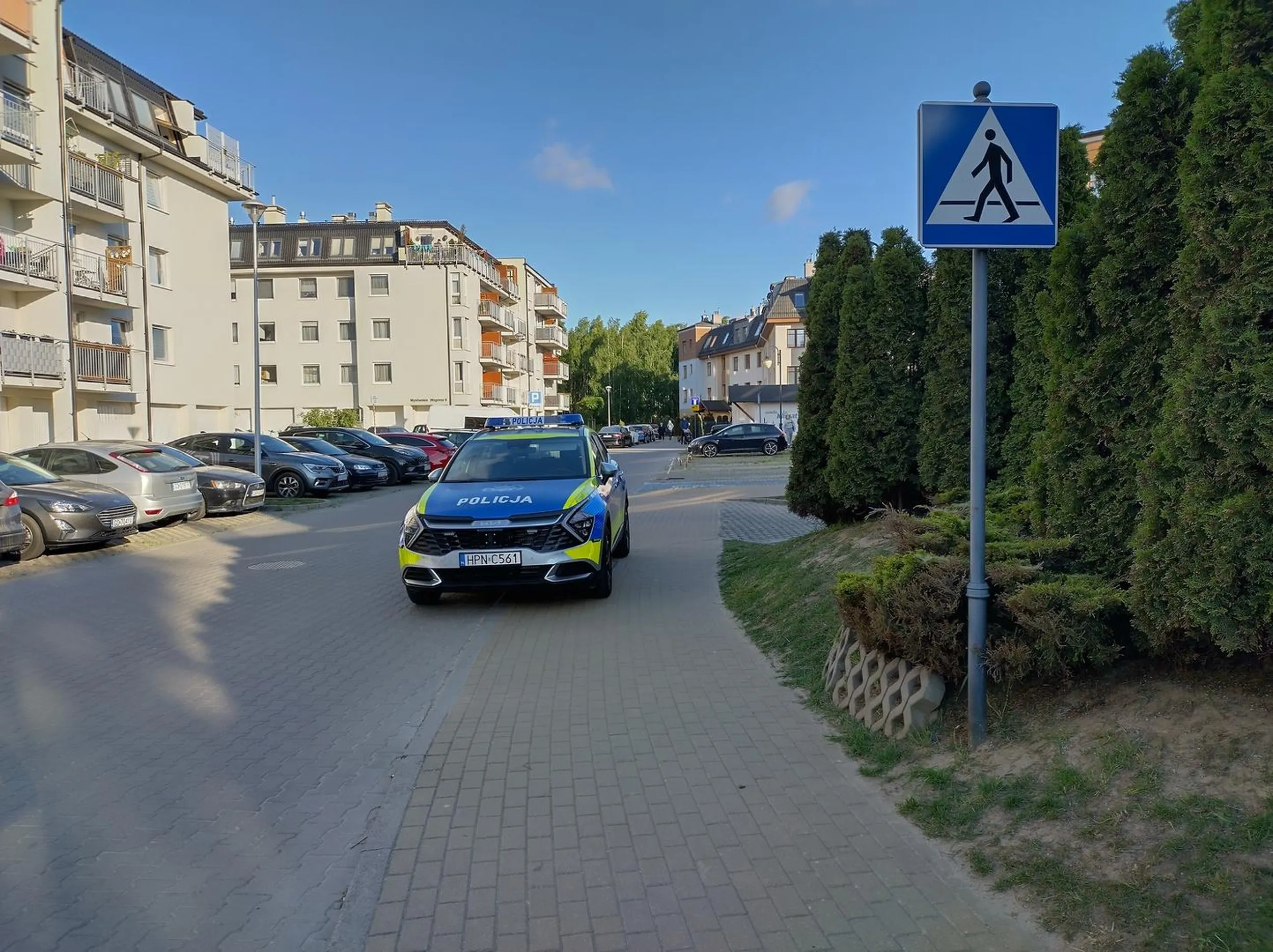 Strefa zamieszkania na chodniku bez pozostawienia 1,5m