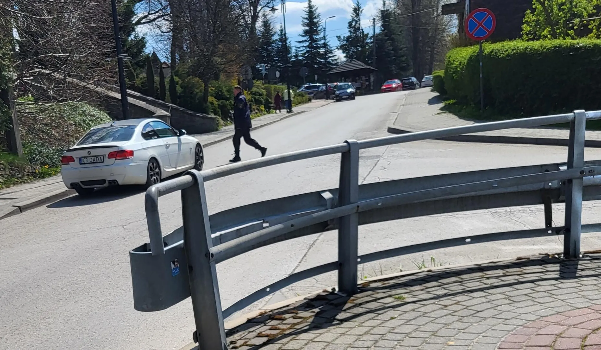 Cyk mandacik za parkowanie na skrzyżowaniu ?