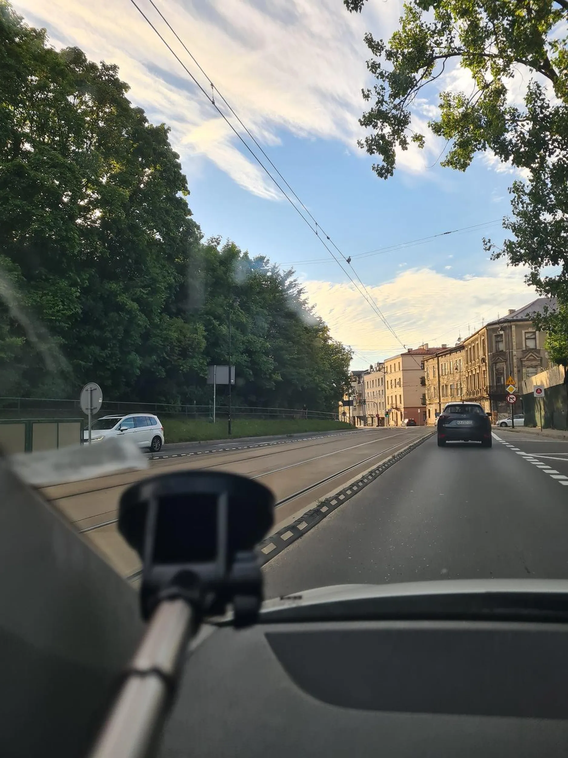 Kierowca wymusza pierwszeństwo