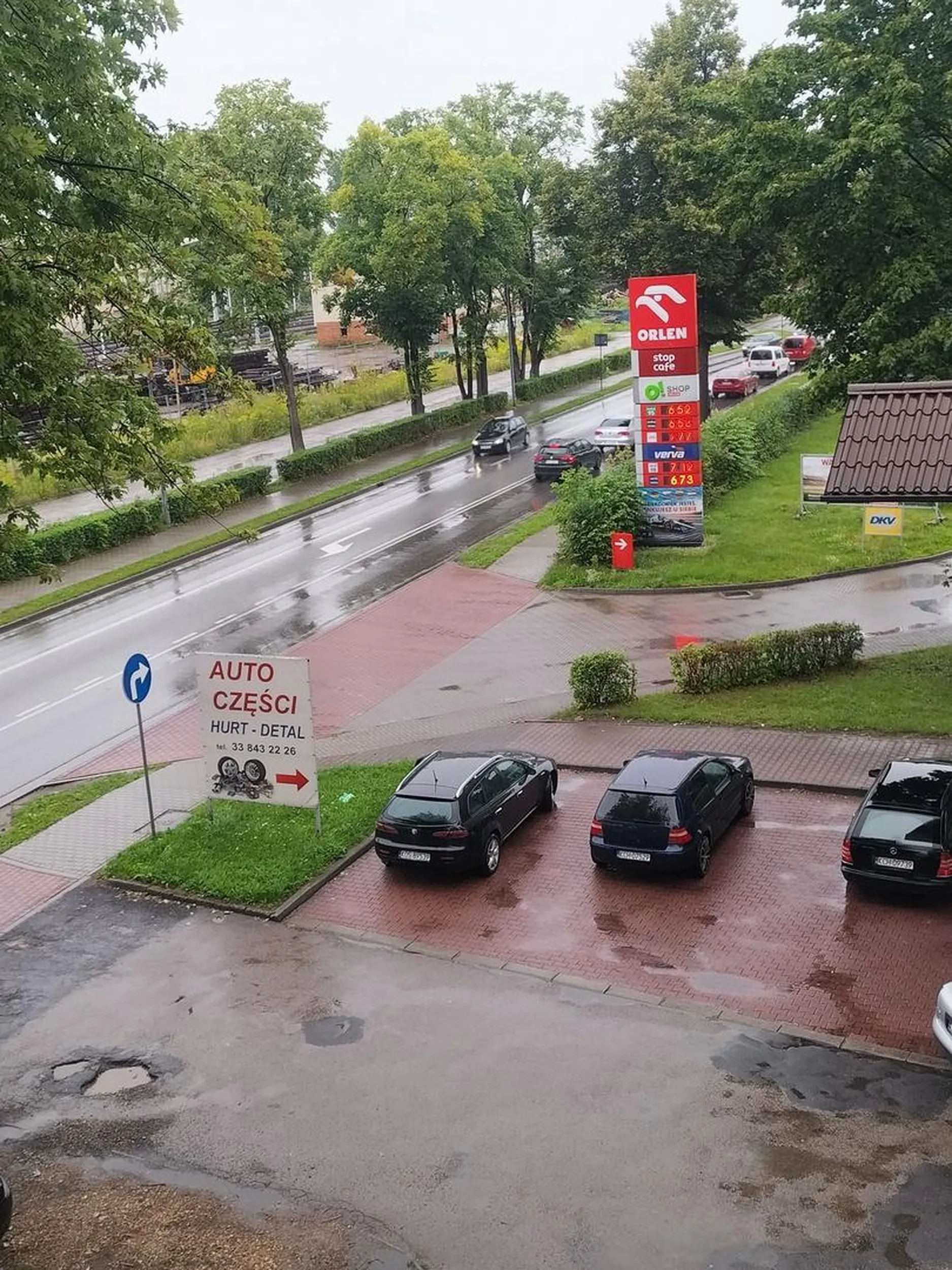 Gwiazda parkowania ...bo ma lejdi w stringach