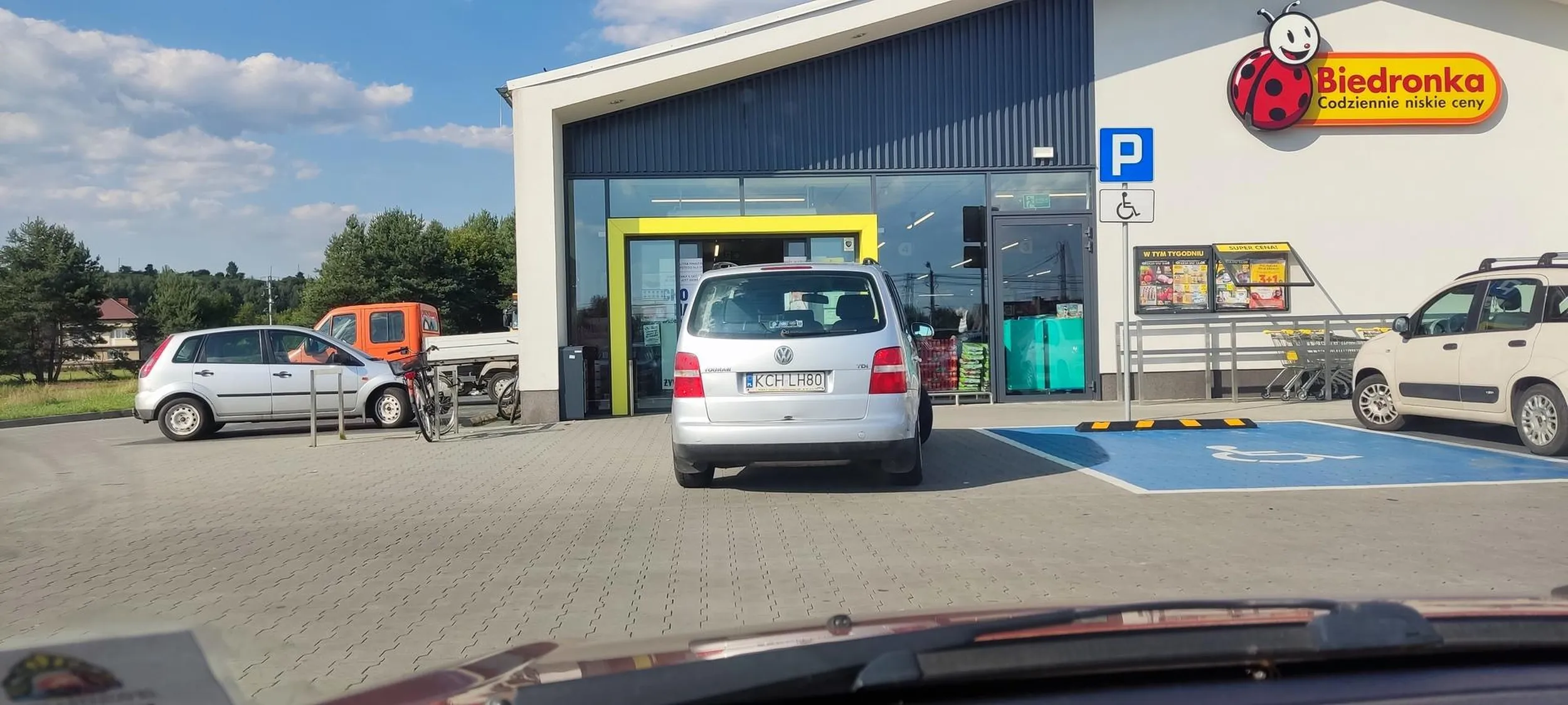 Brawo dla Grażyny ! Trzeba było jeszcze do środka wjechać  !