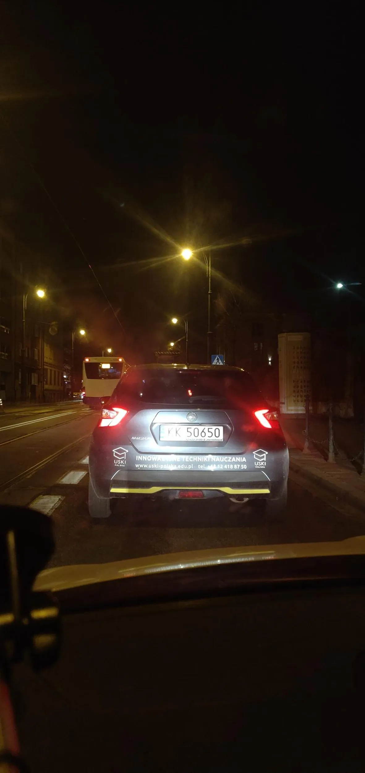 Kierowca wymusza pierwszeństwo