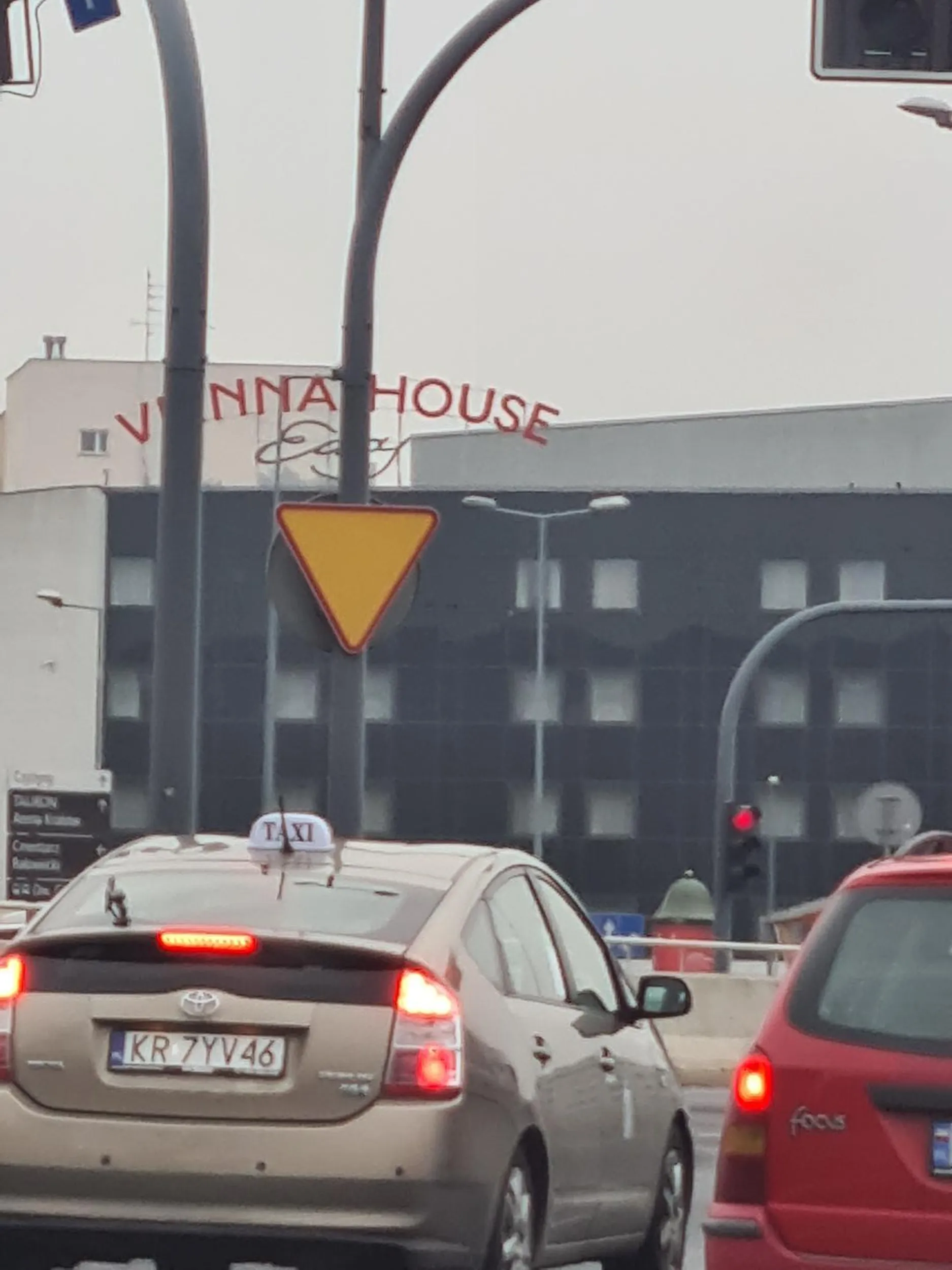 Kierowca wymusza pierwszeństwo