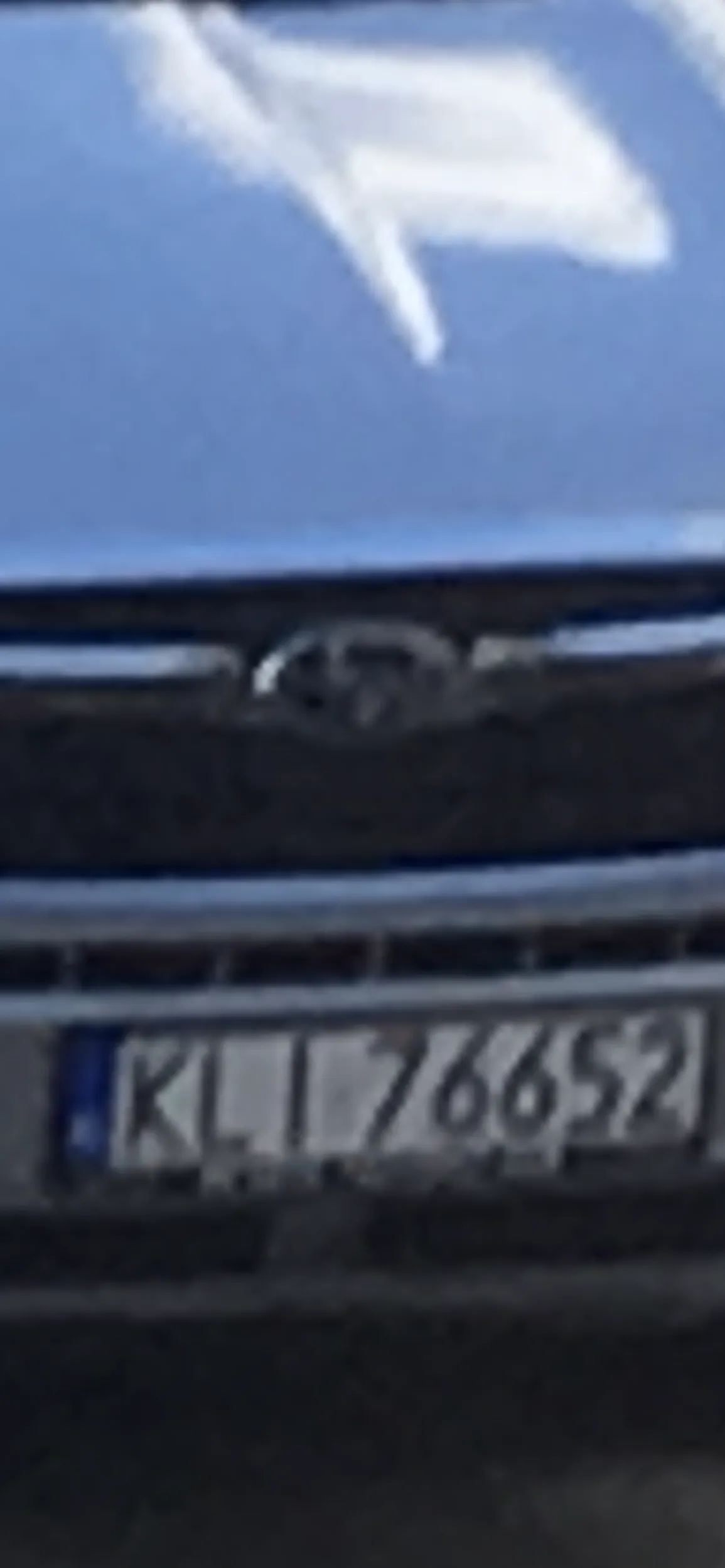 Nie pozdrawiam pacana, który 17 marca o 10:00 stanął obok mnie na MOPie i otworzył drzwi z takim impetem, że porysował moje drzwi. Kiedy zwróciłem mu uwagę, co zrobił to się zapytał, czy mam jakiś dowód, że przed chwilą porysował mi auto. Życzę ci, by do końca życia nie stanął ci kutas.