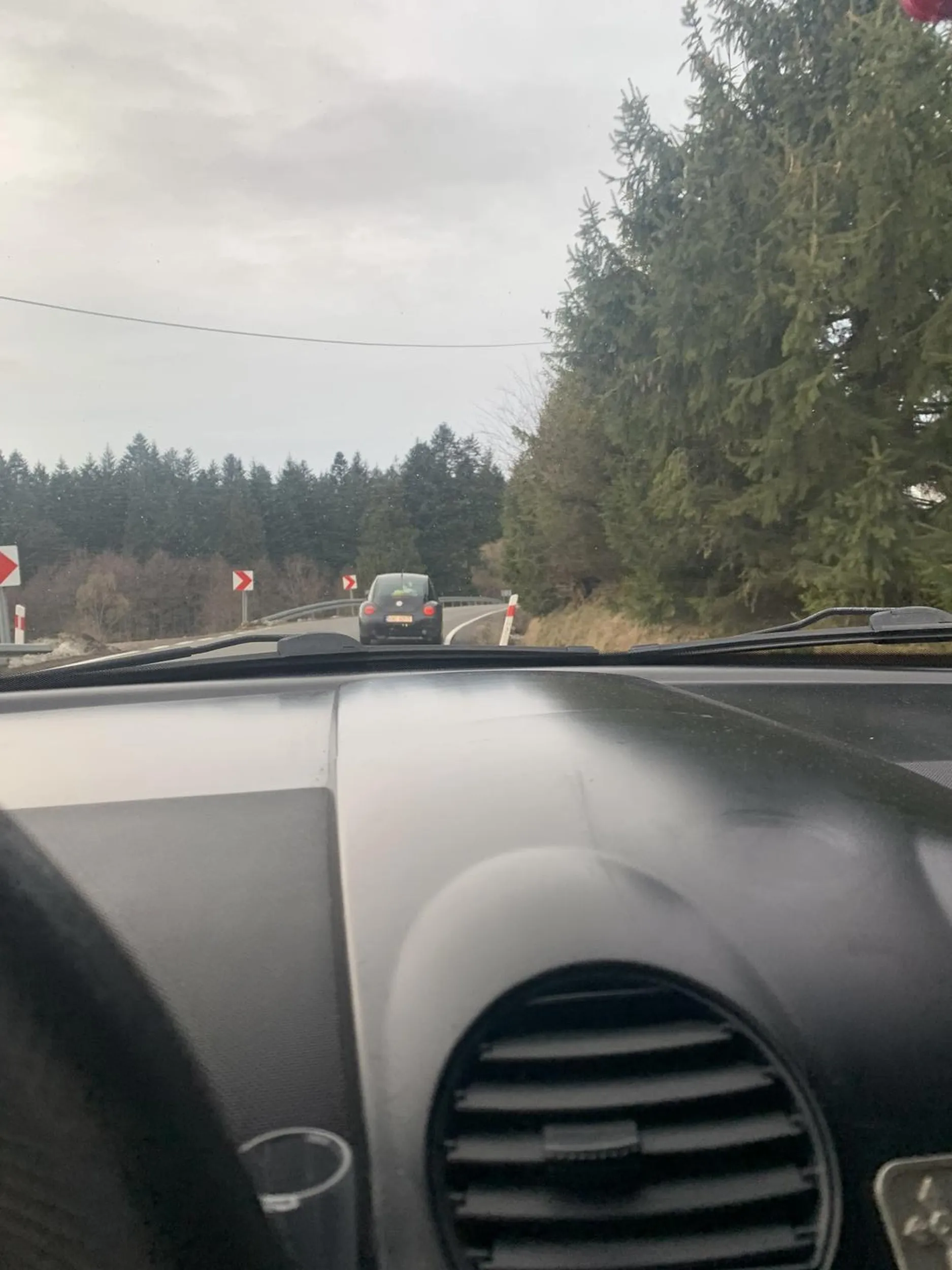 Witam! Piękne auto, dobrze wiedzieć, że grono posiadaczy garbusów się powiększa ?