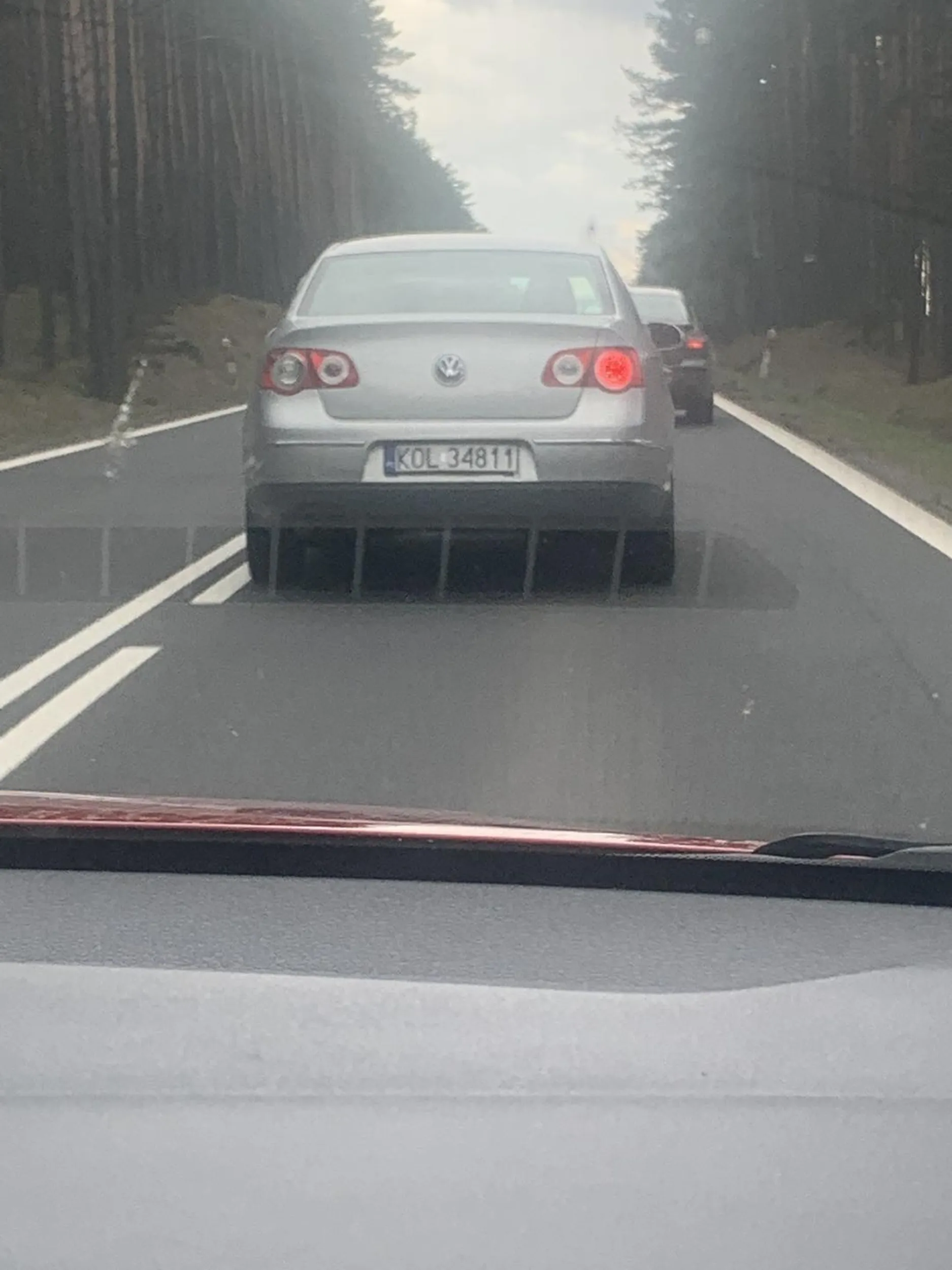 Agresywna jazda , kierowca szukający zaczepki , niebezpiecznie hamuje itp.