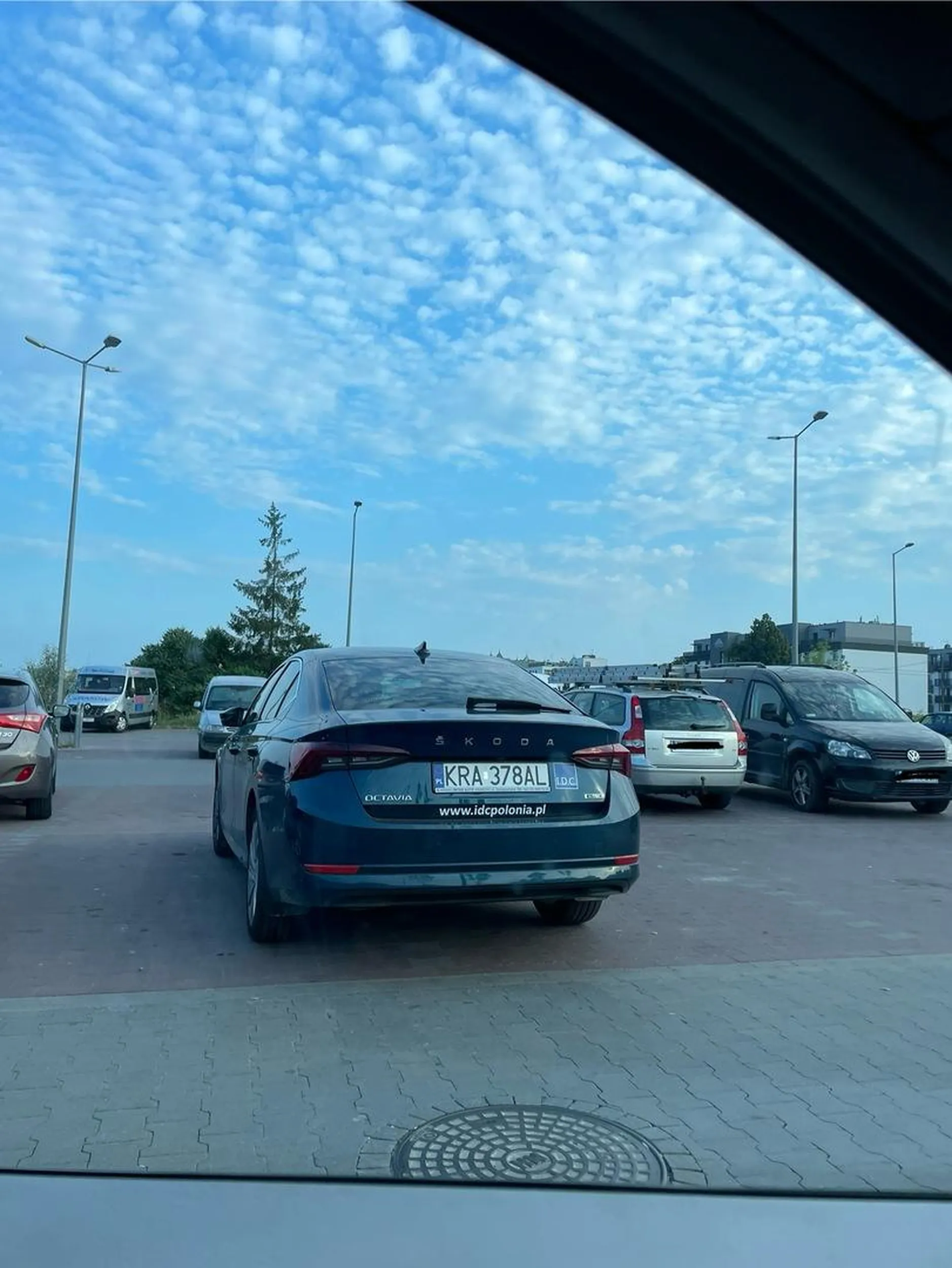 Tak trudno stanąć w liniach?