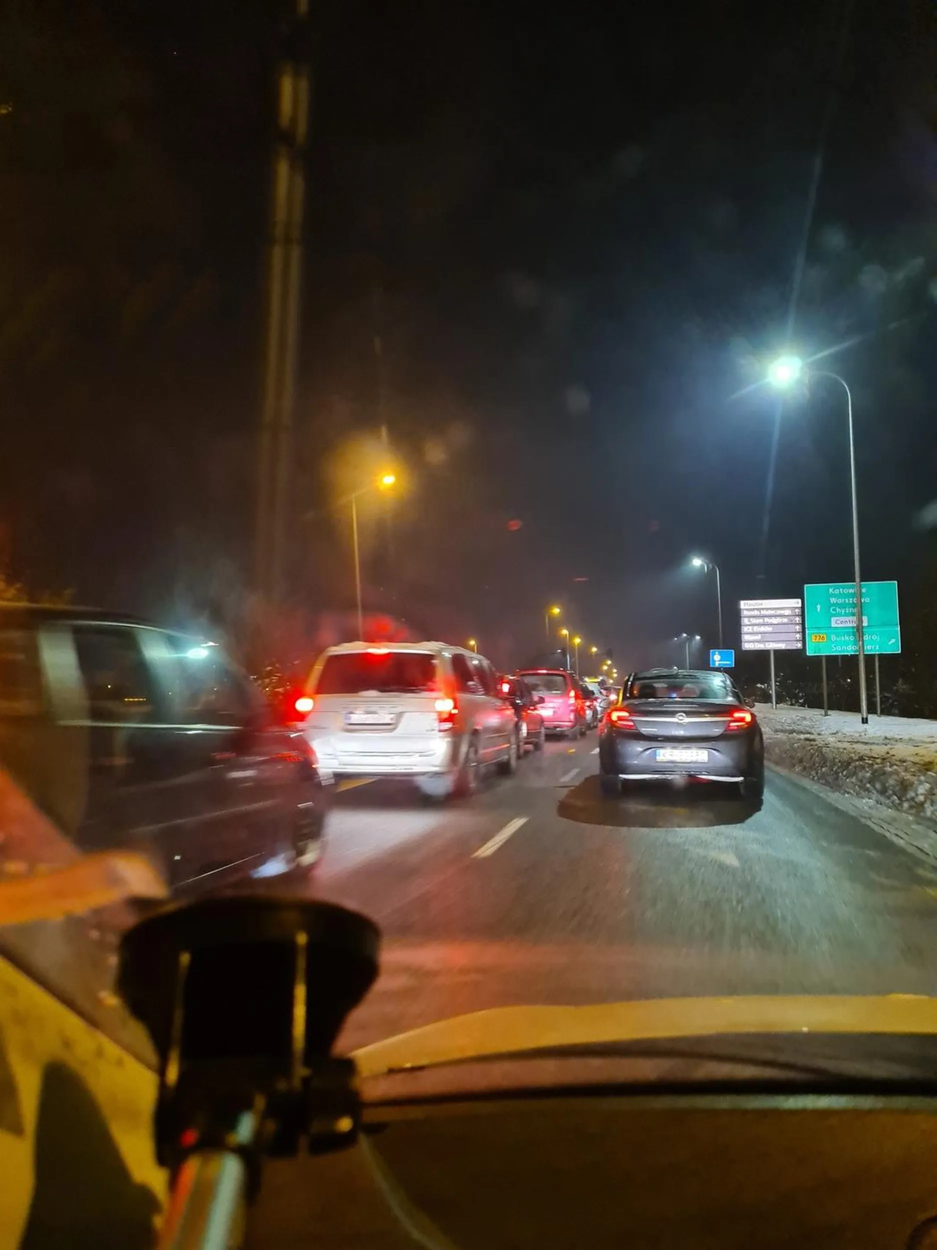 Kierowca wymusza pierwszeństwo