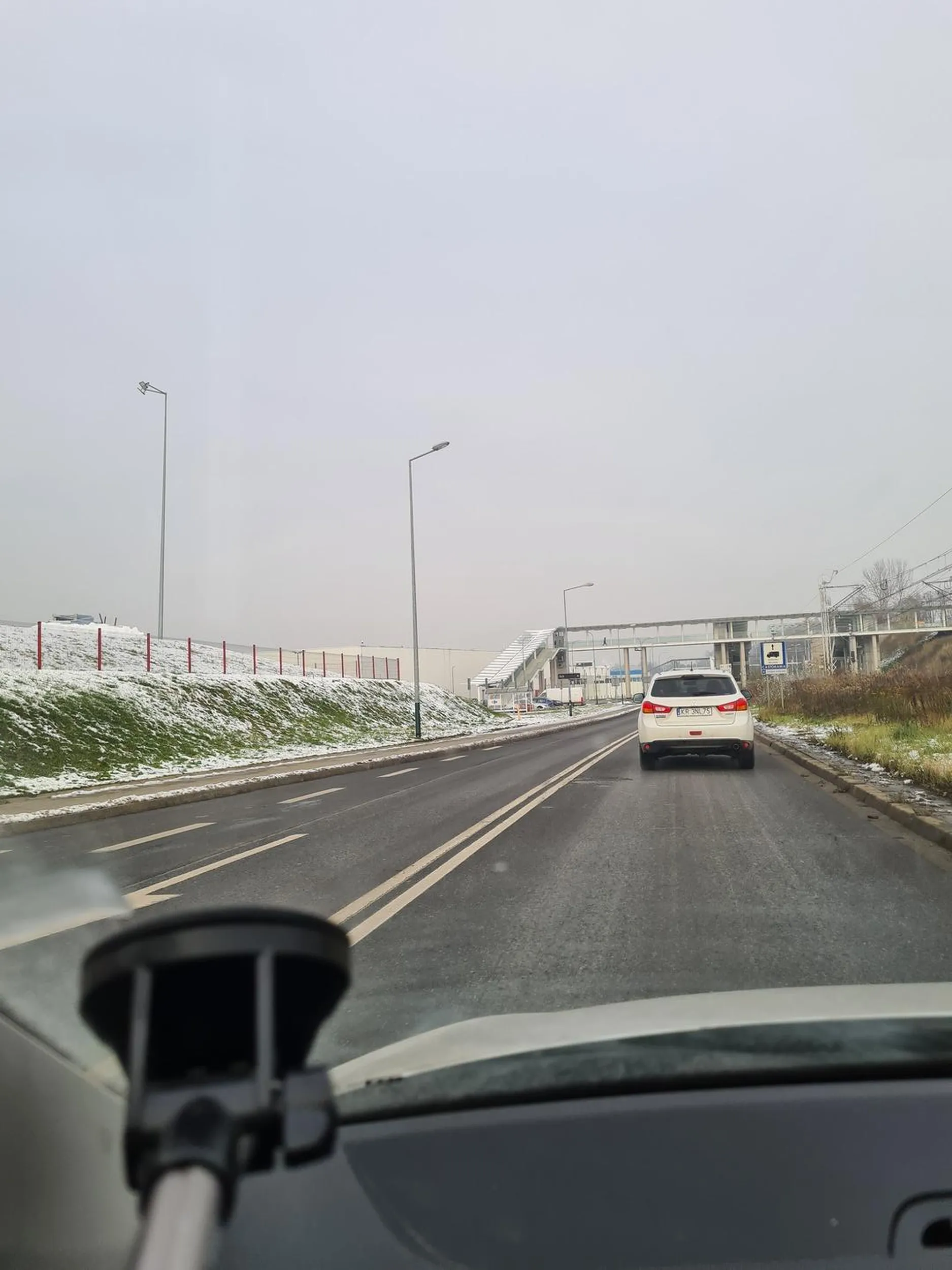 Kierowca pani wymusza pierwszeństwo