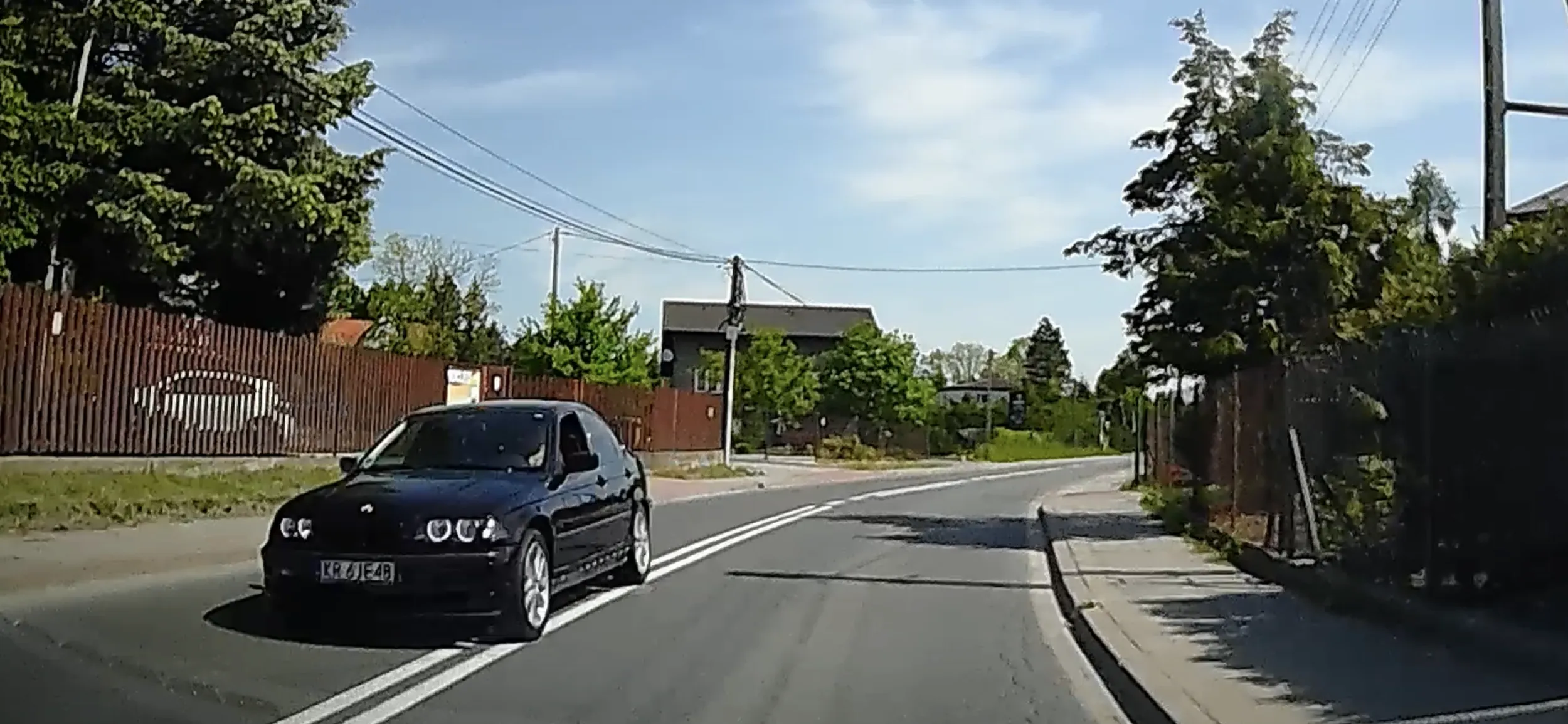 Wróć do przedszkola, może tam cię nauczą nie przekraczać lini…