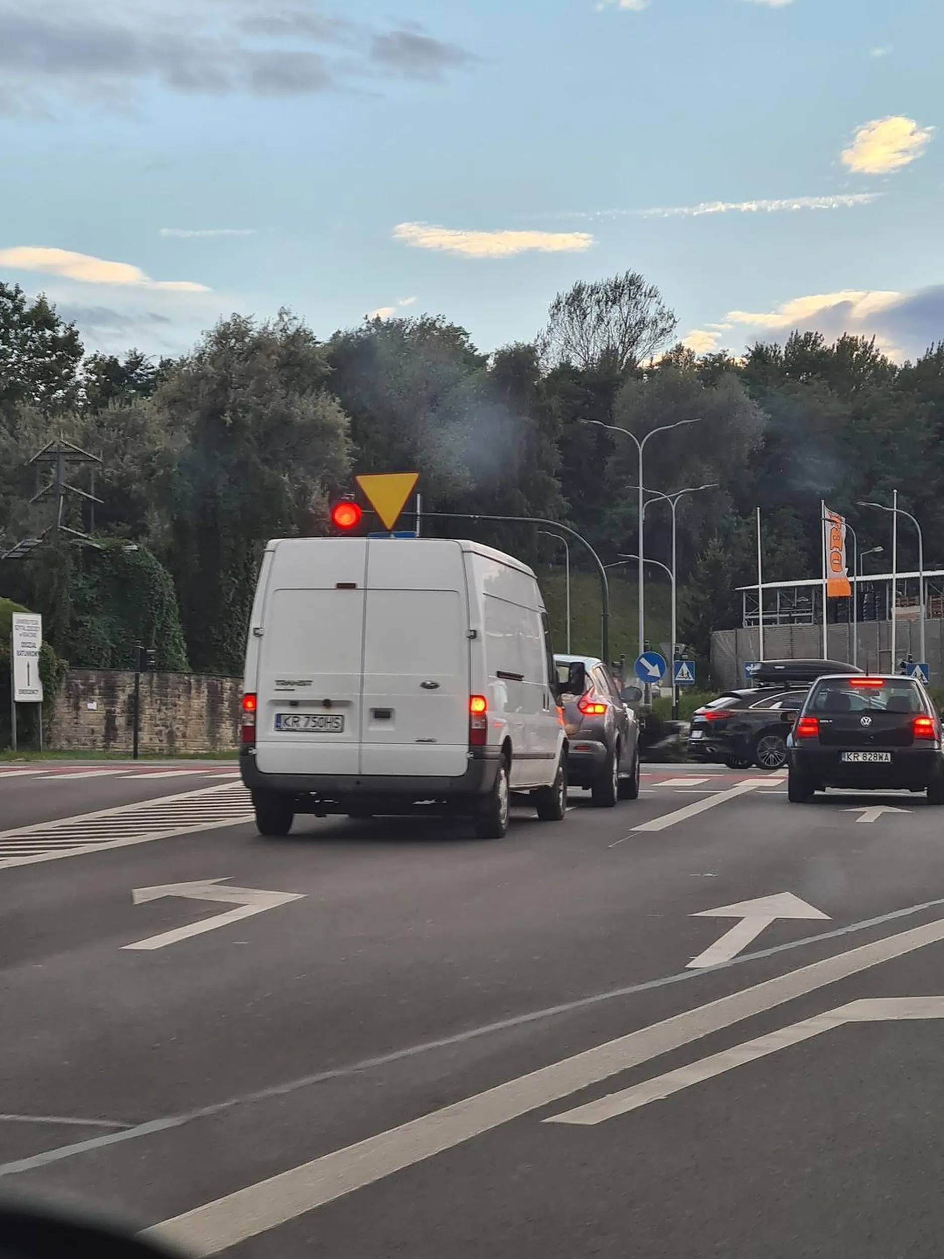 Kierowca jeździ bezmyślnie