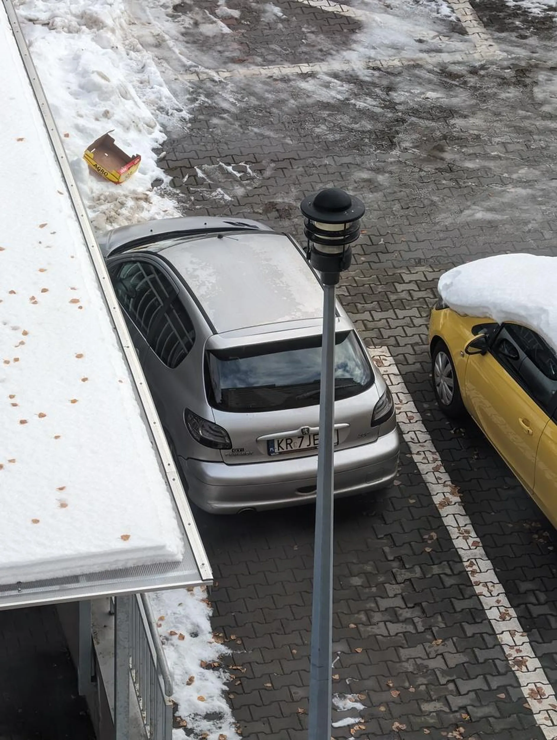 Pałować gruza pod blokiem umie ale parkować nie za bardzo