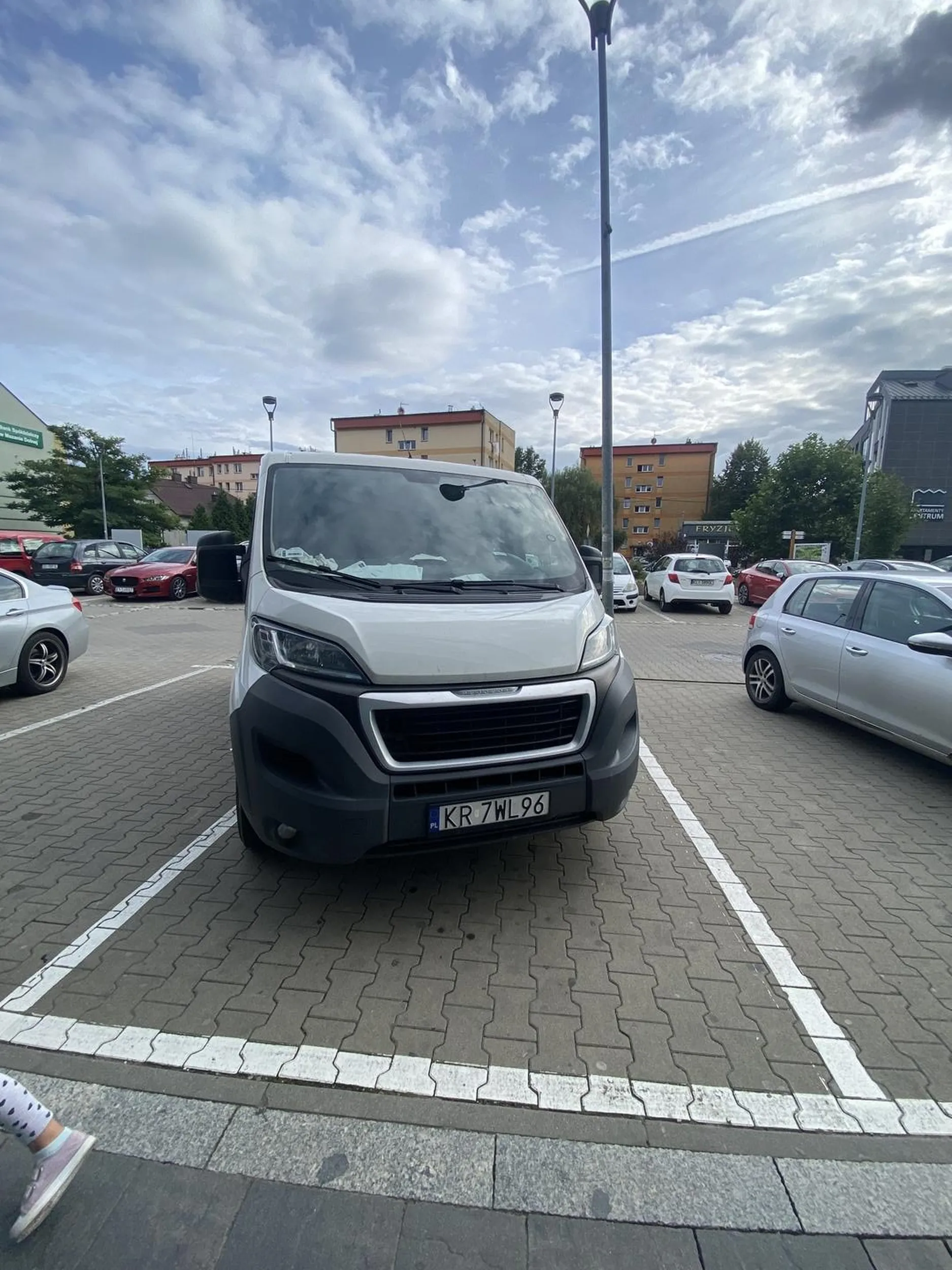 Zablokowany wjazd na miejsce obok