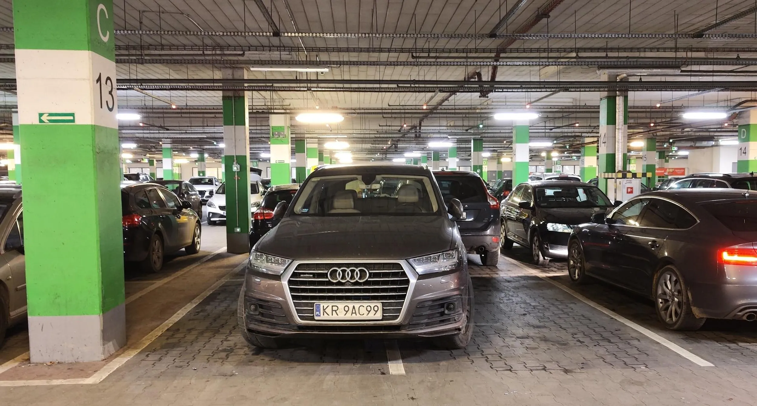 Tak się parkuje jak się ma za małego