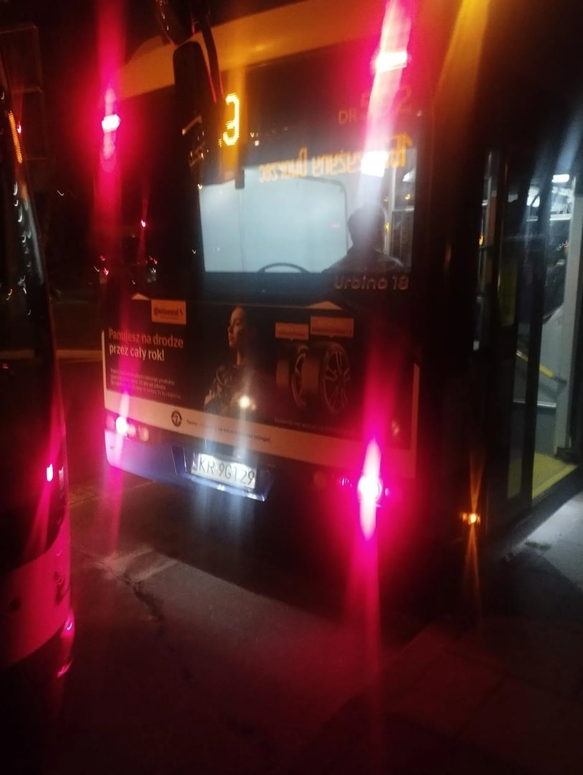 Ma pan pełny autobus ludzi, a jedzie niby jabłki wiózł 10.10.2023 linia 129