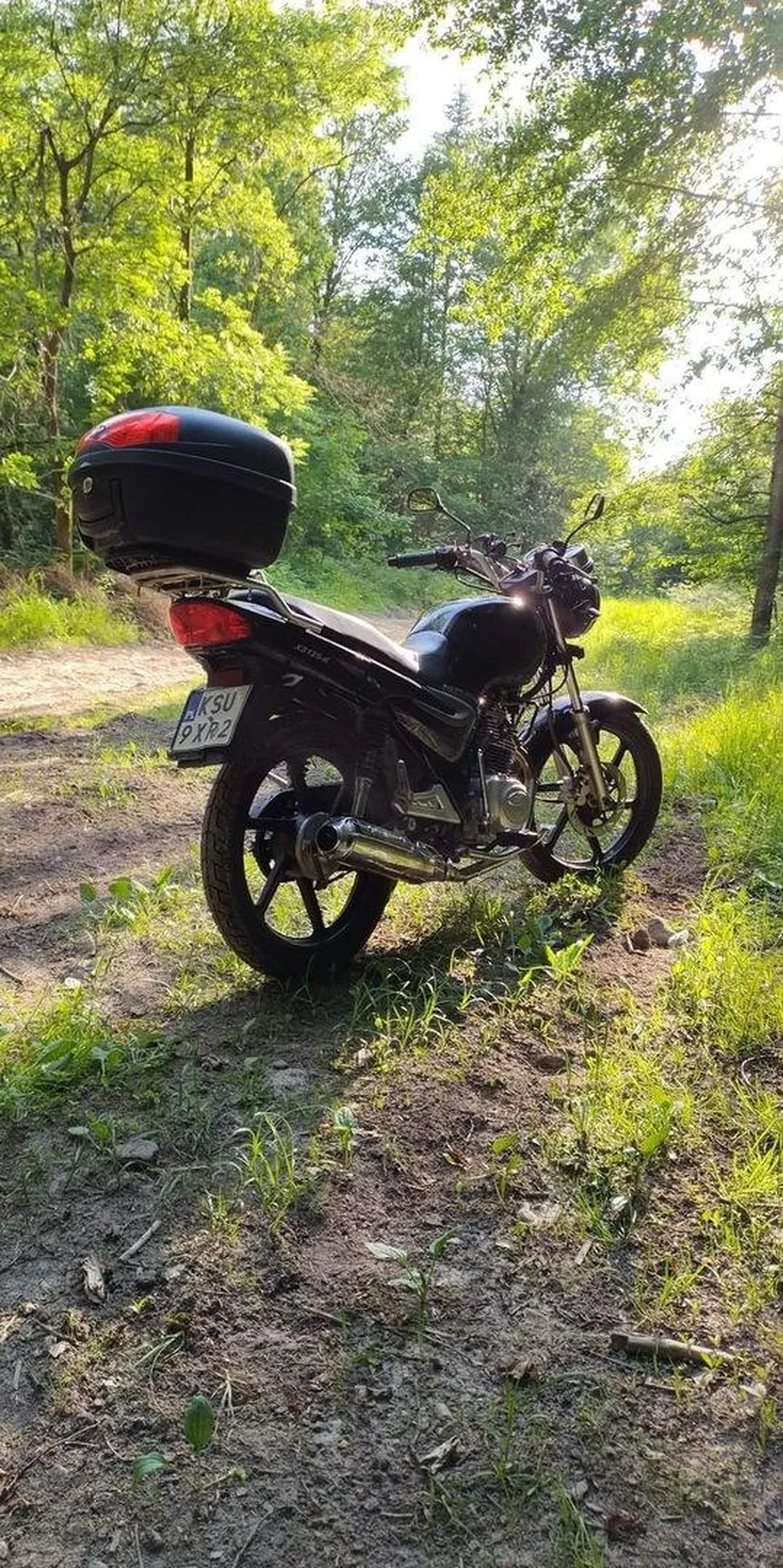 Klasa pojazd, szybki ścigacz, dobrze jeździ slalomem ??