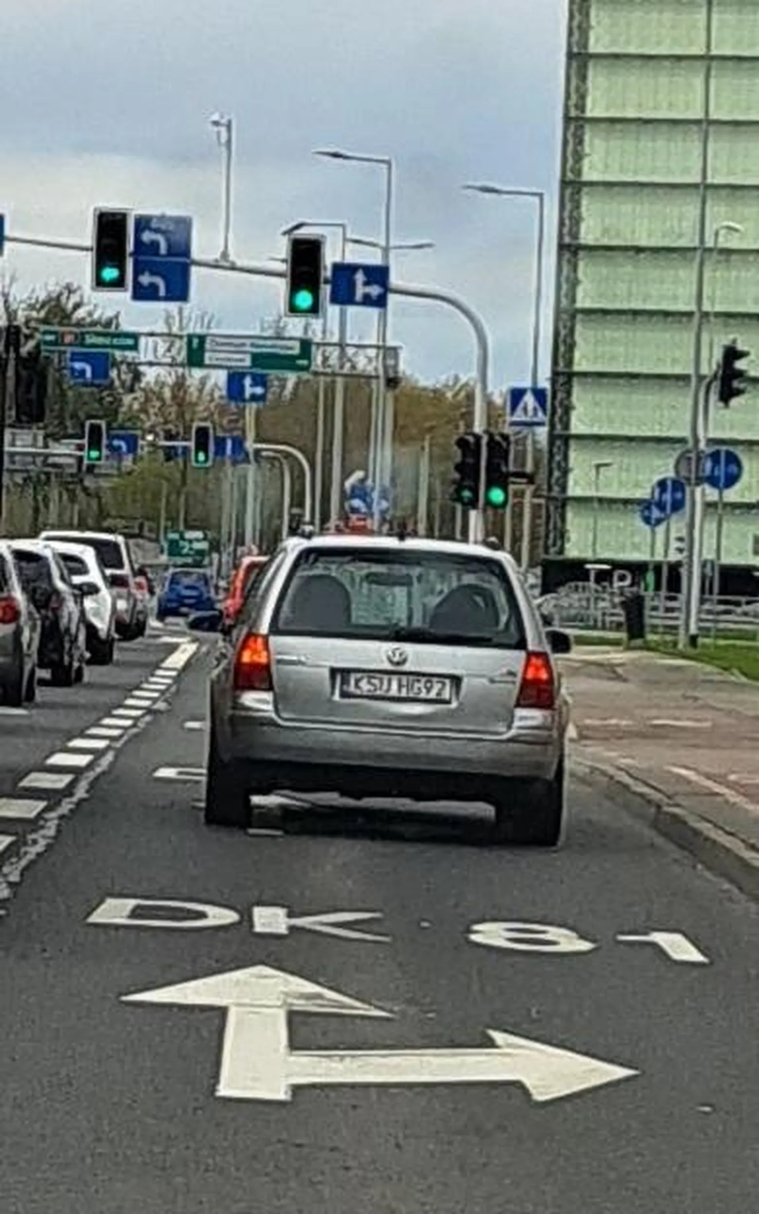 No cwaniak za kierownicą..... mam nadzieję że się poprawi