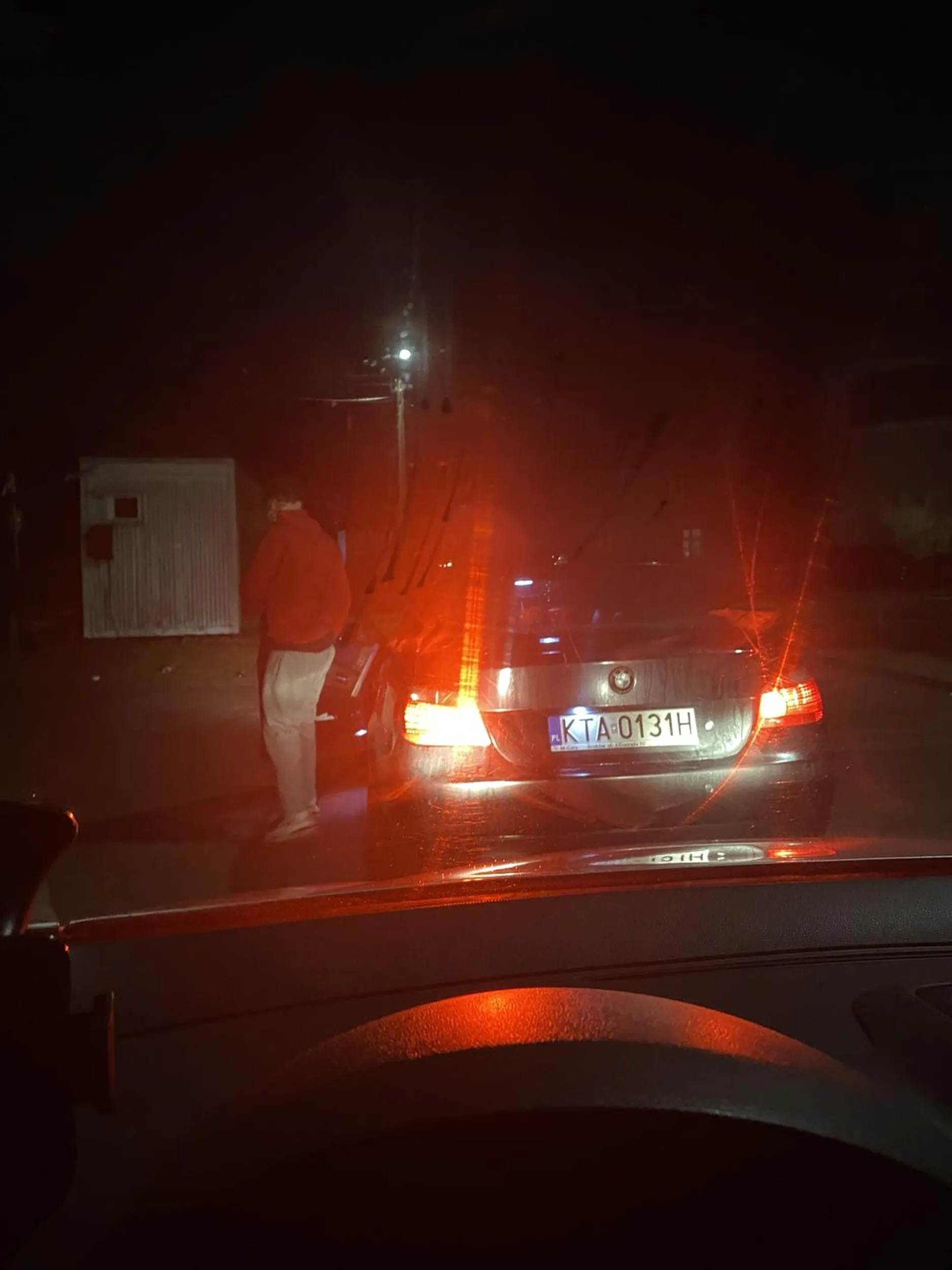 Brawo ustał i nie chciał wypuścić z parkingu