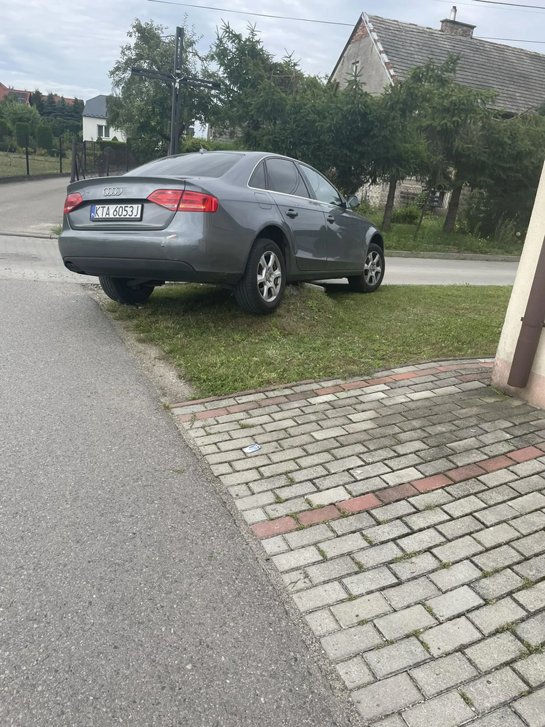 jak można było kamienia nie zauwazyc XDD