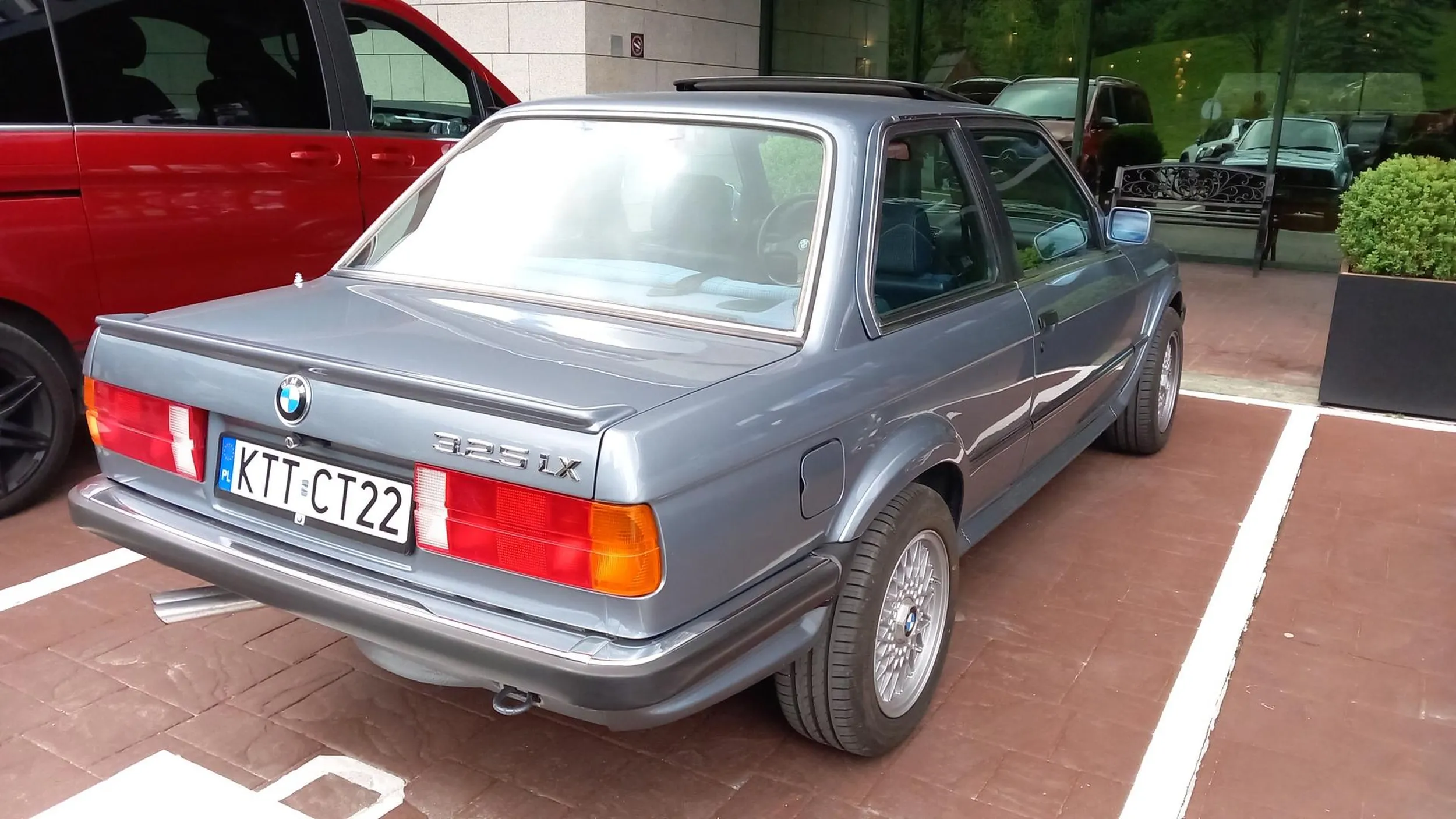 Ładne e30 ?