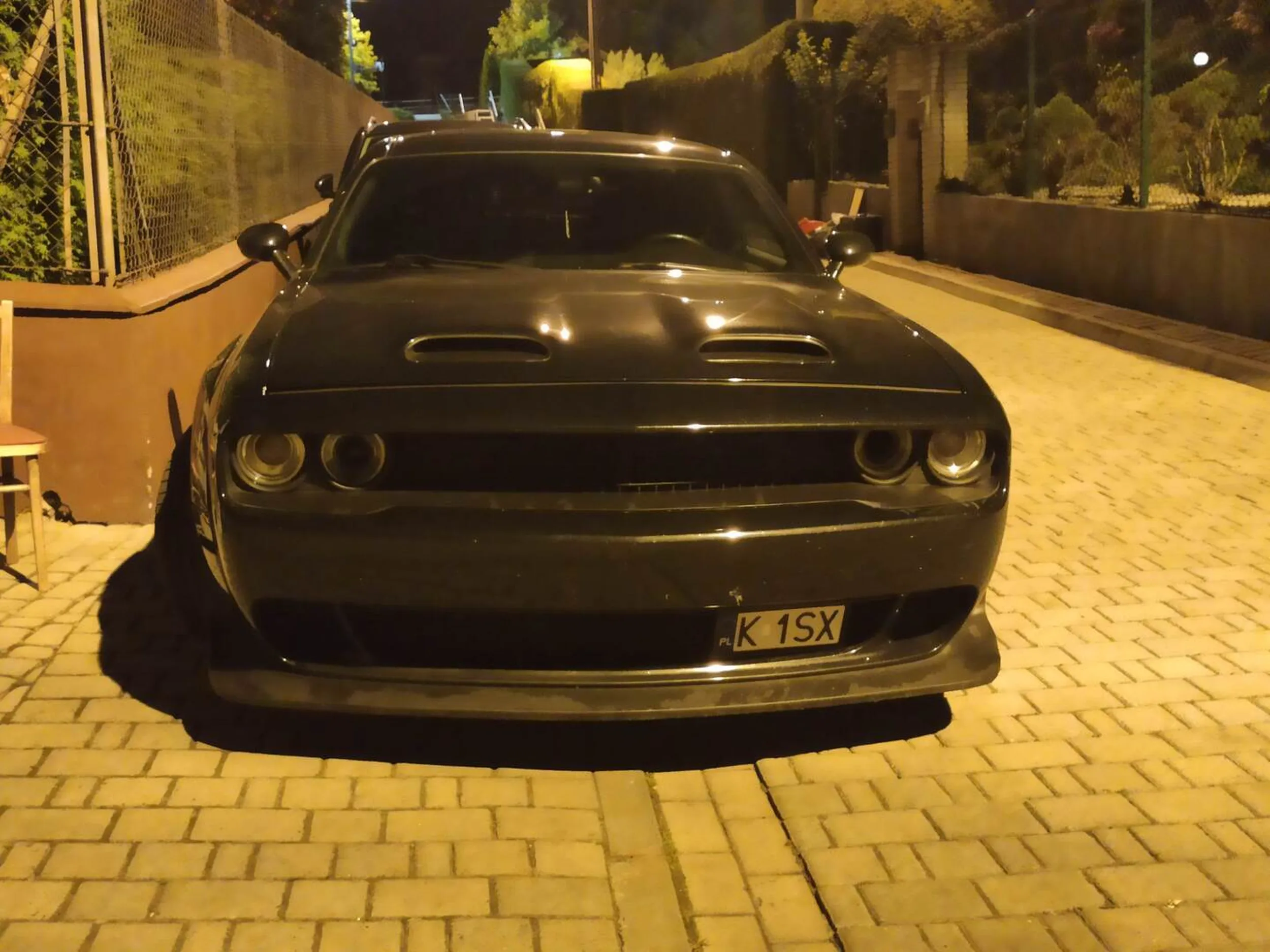 Zastawił wyjazd z prywatnej posesji i poszedł w pizdu