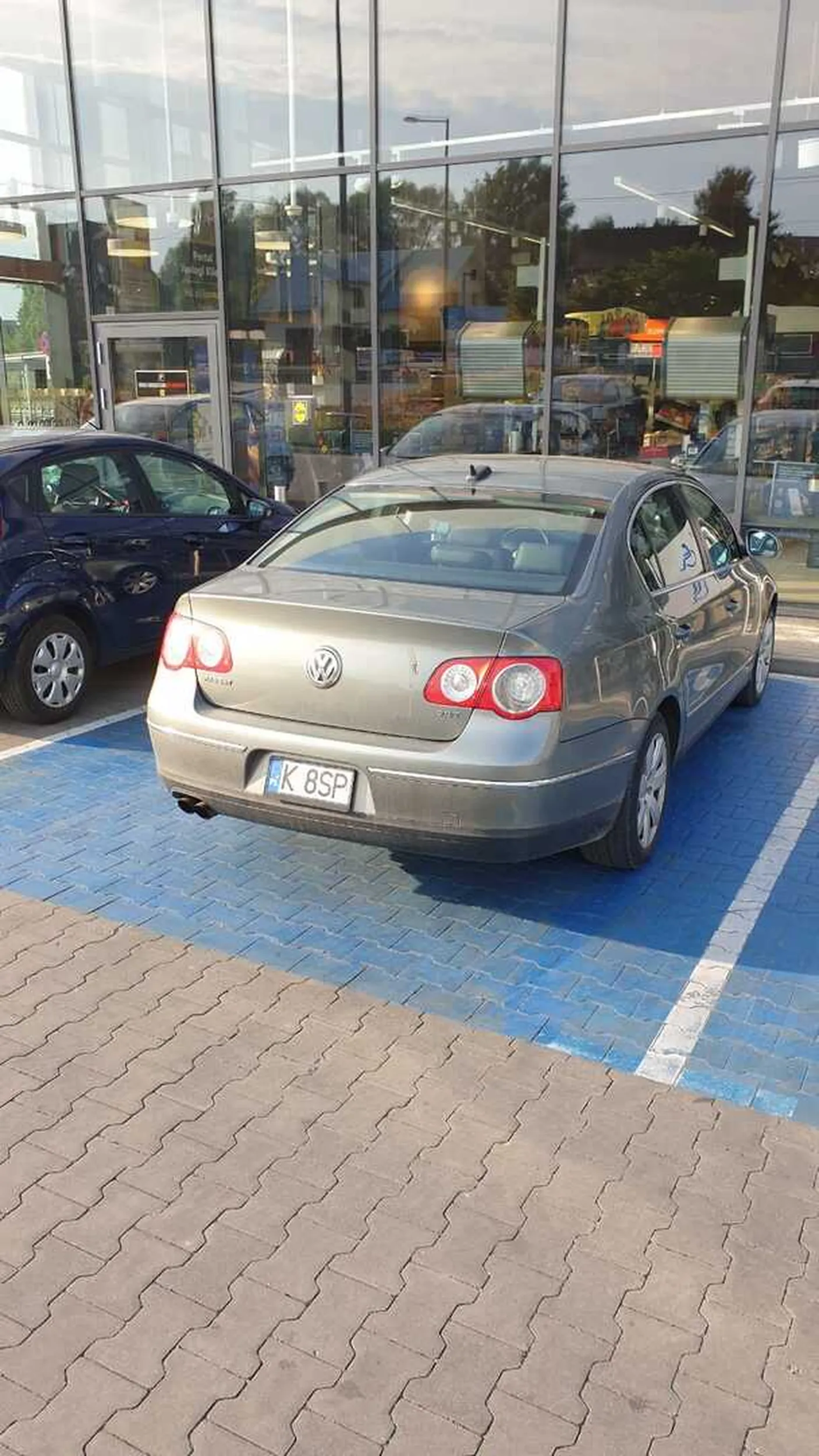 Miejsca dla Niepełnosprawnych zostawmy Niepełnosprawnym...