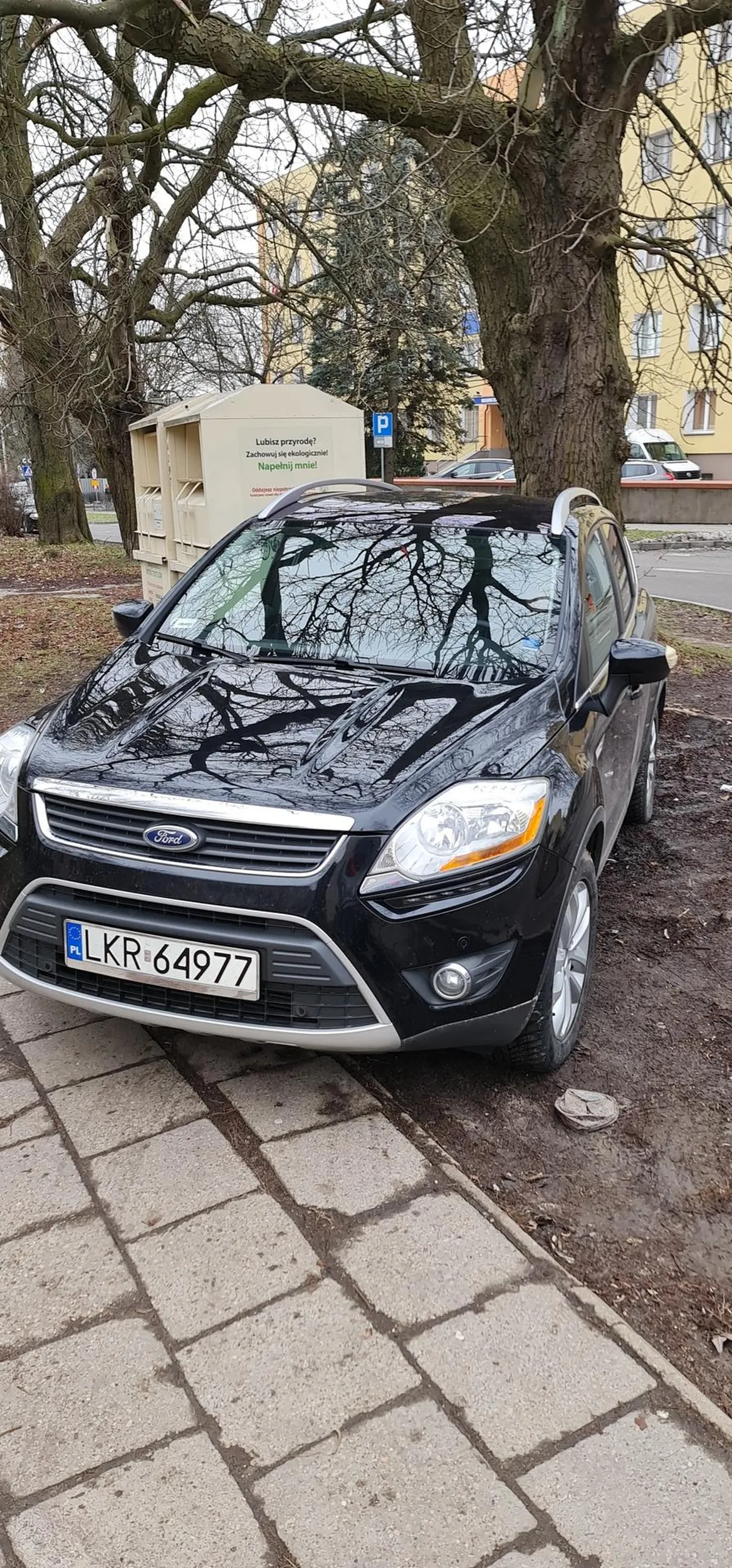 Wieś zjechała do miasta i myśli że parkować można wszędzie.