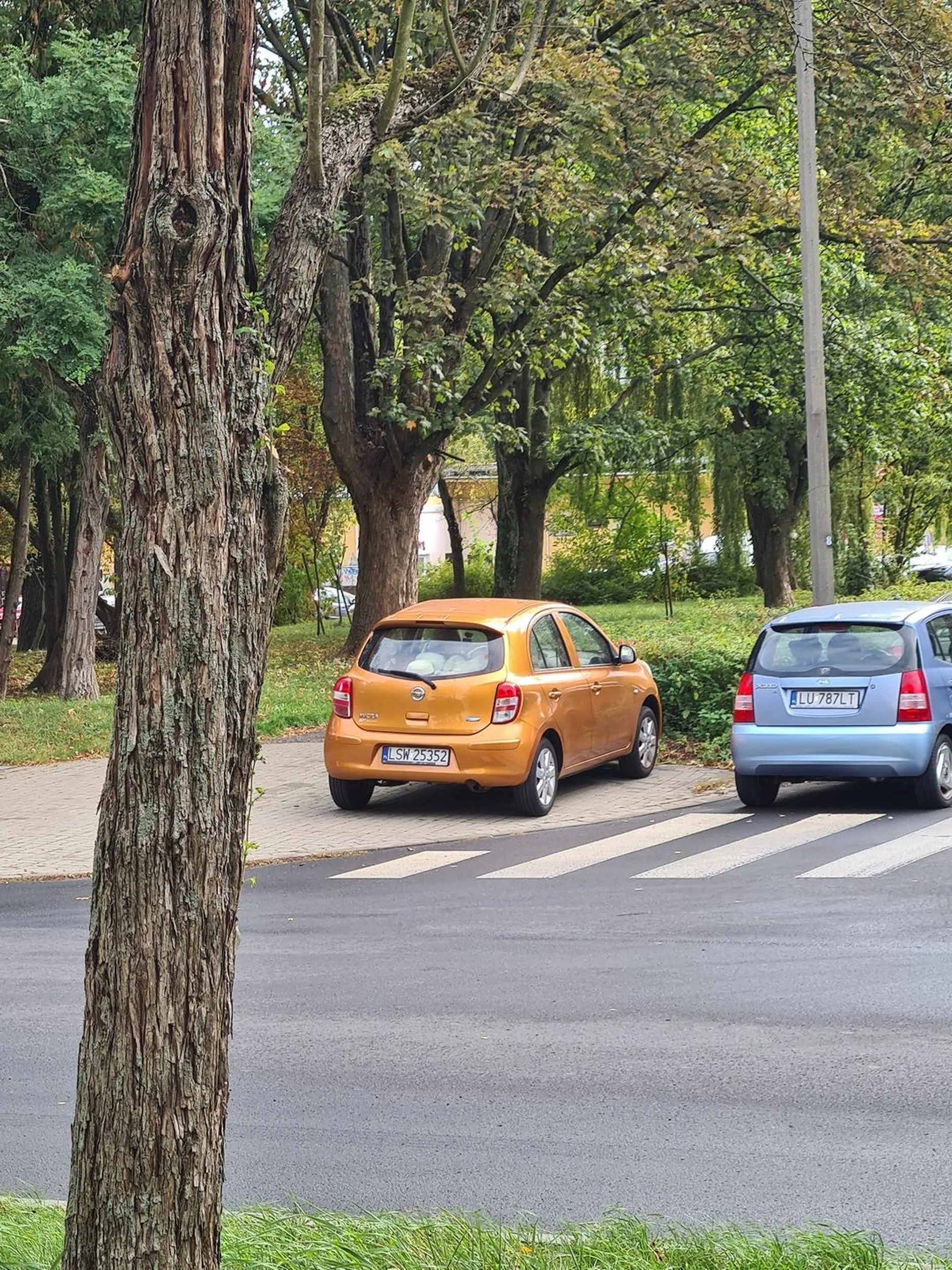 Za szybą mandacik :)