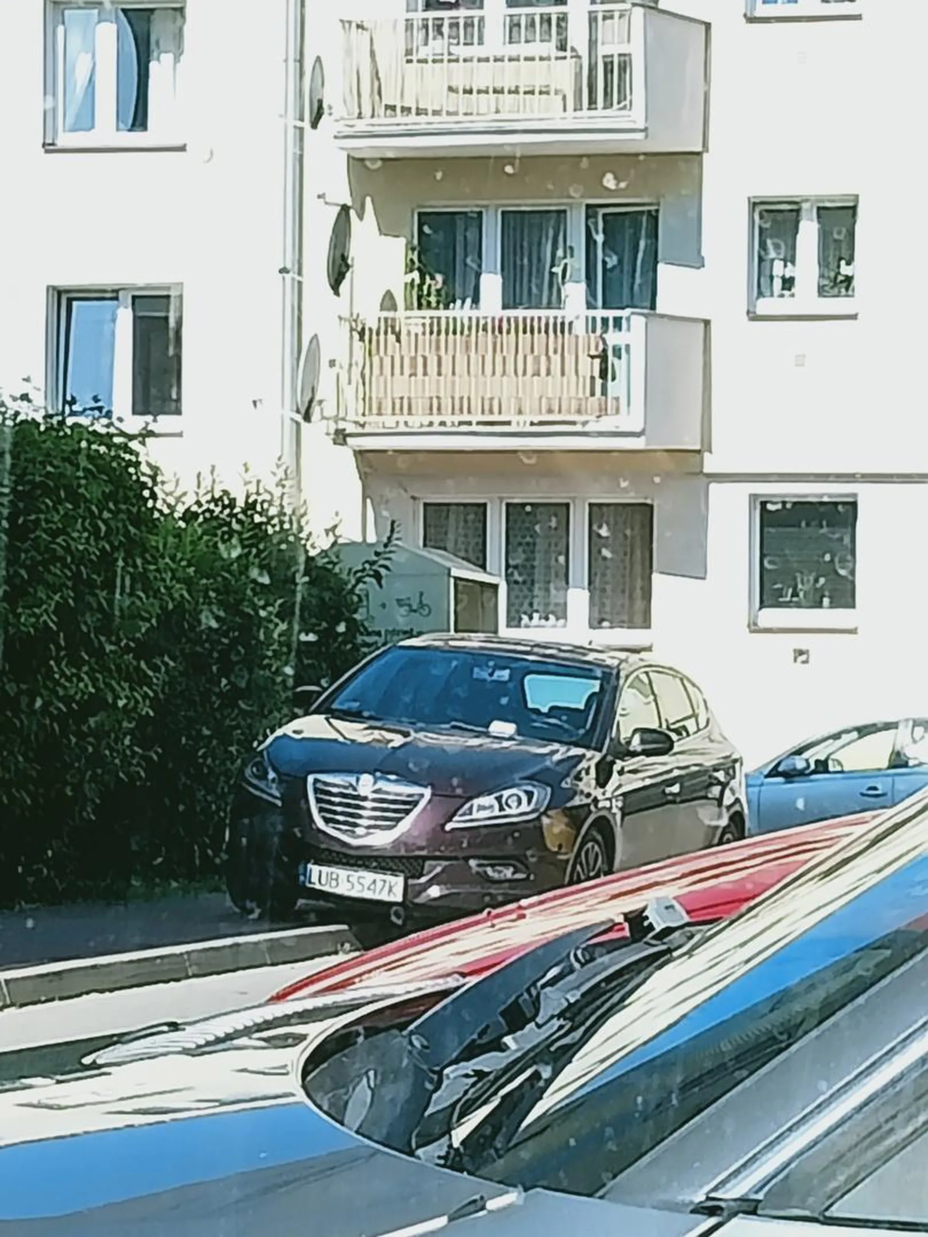Nie parkuj nigdy na chodniku później jest problem z wjazdem i wyjazdem