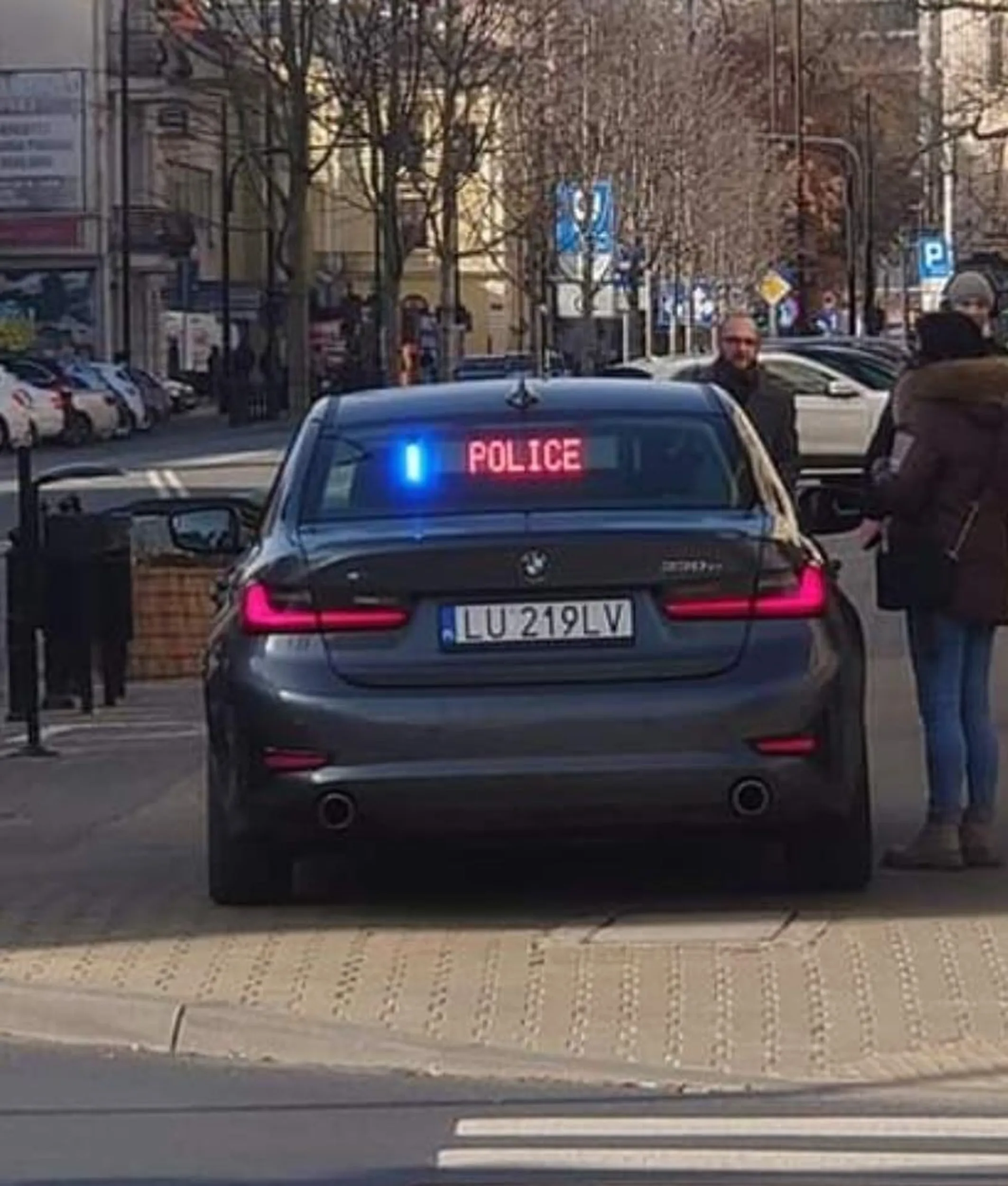 BMW3 xDrive niebieskie