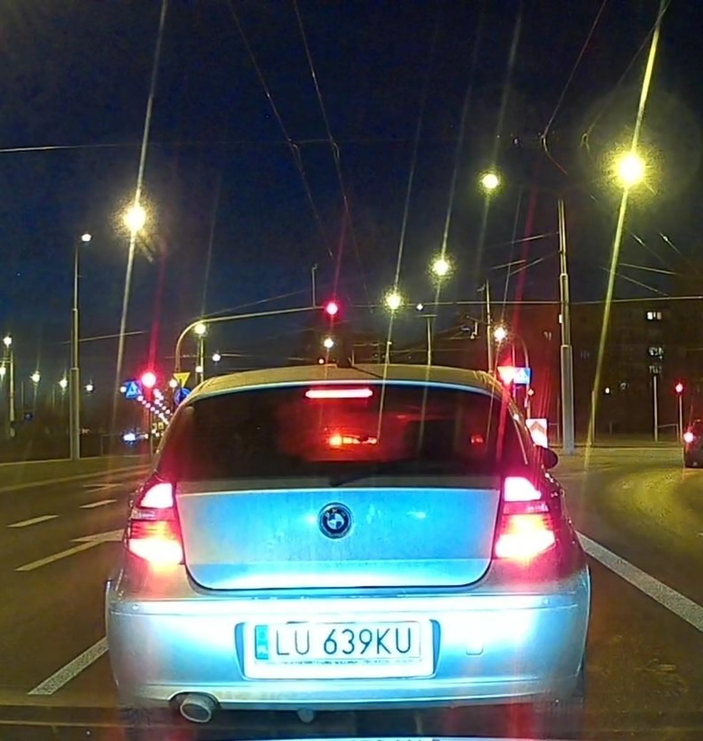 Patrz w lusterka blondynko !!! Wymusilas mi i jeszcze przychamowalaś przed maską... Prawojazdy z chipsów !!!