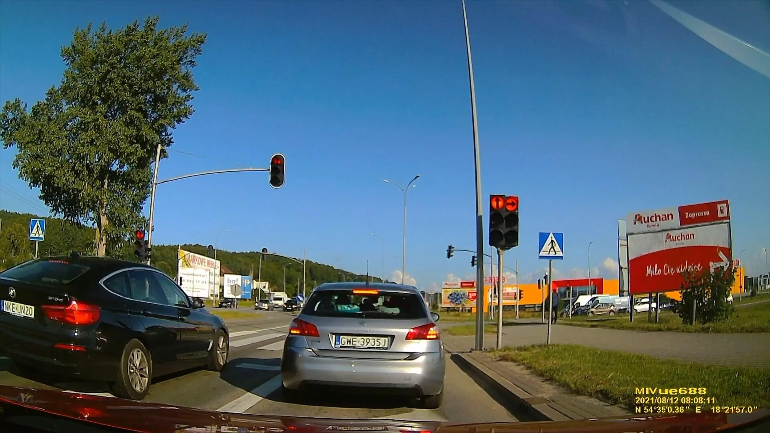 jełop w czarnym BMW czerwone paliło się dobre kilka sekund...