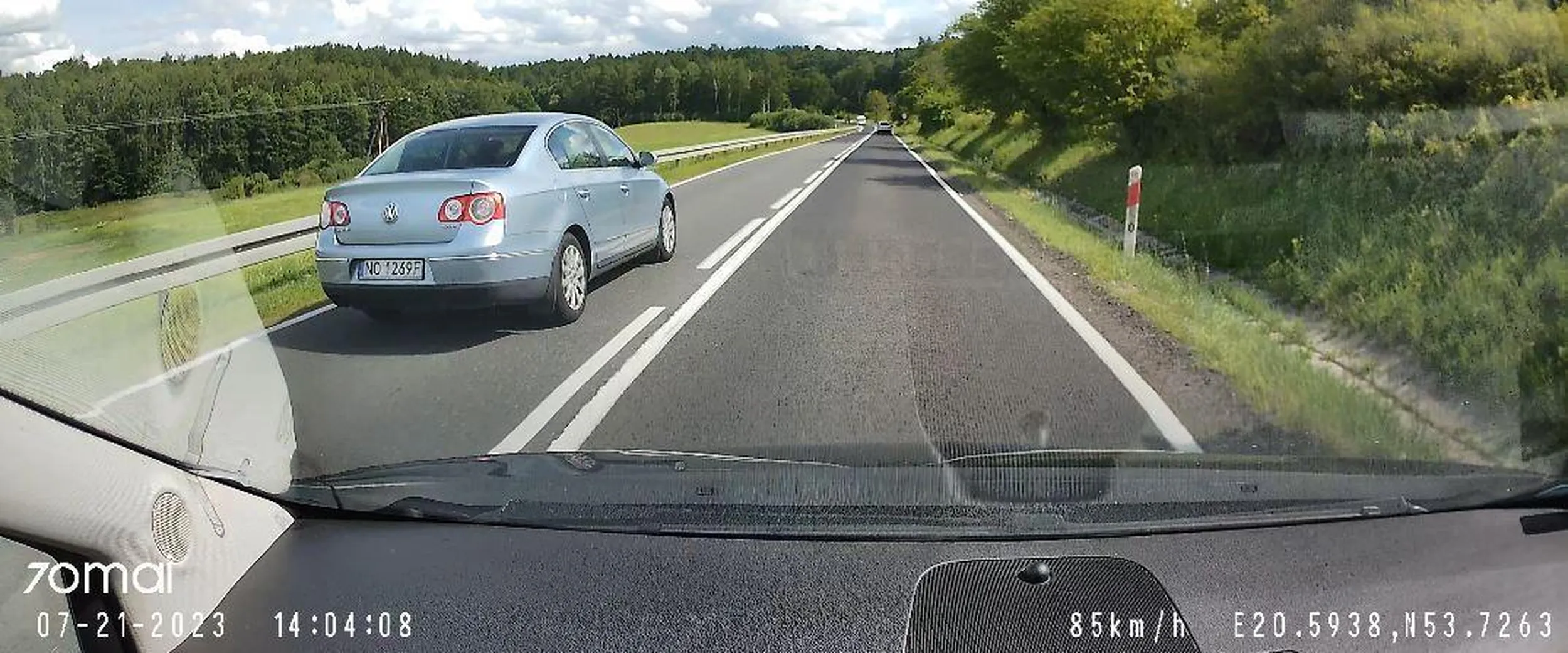 zakaz wyprzedzania ?